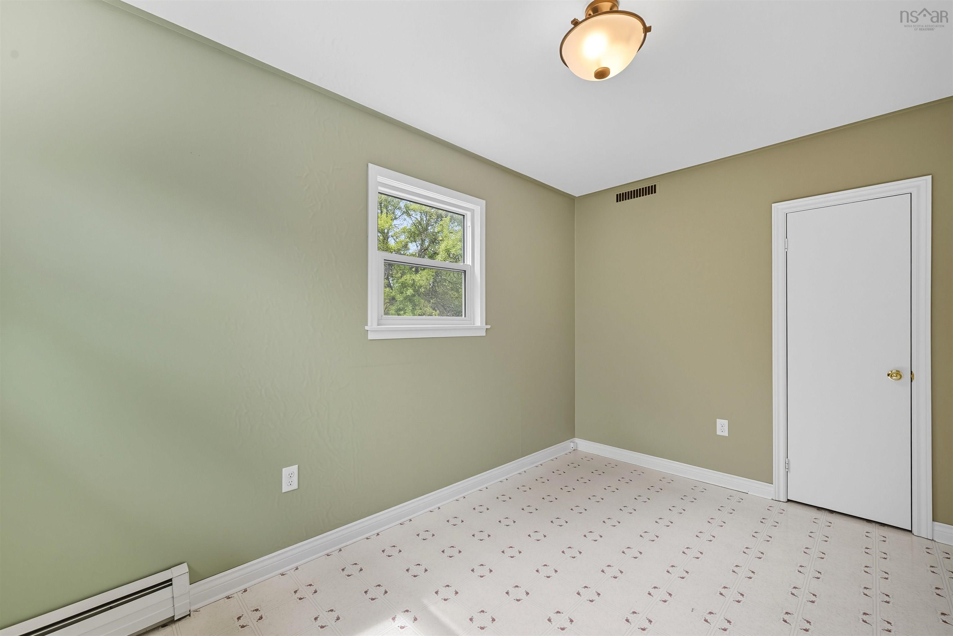 17 Kinsac Road, Beaver Bank, NS (MLS 202523529)