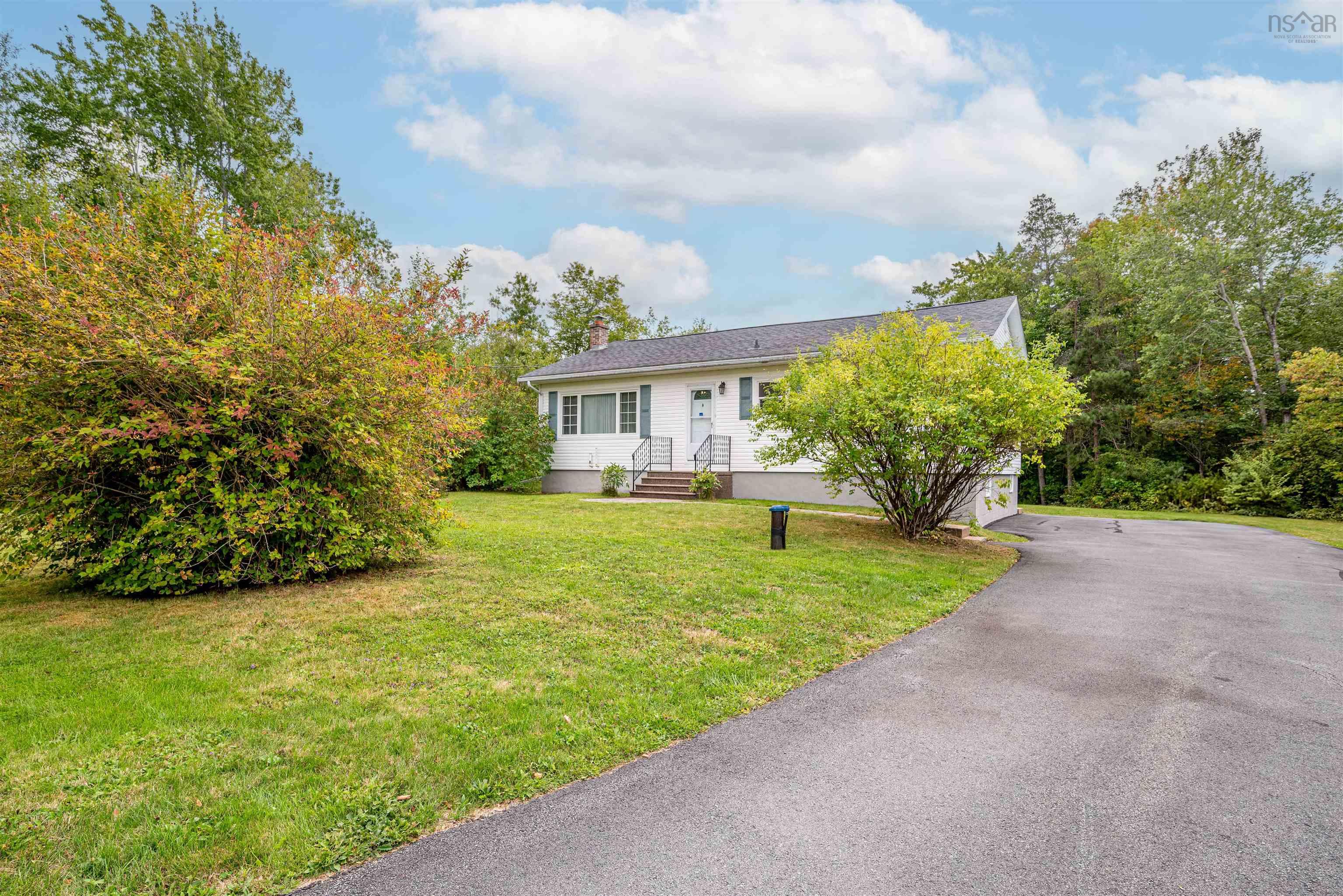 17 Kinsac Road, Beaver Bank, NS (MLS 202523529)