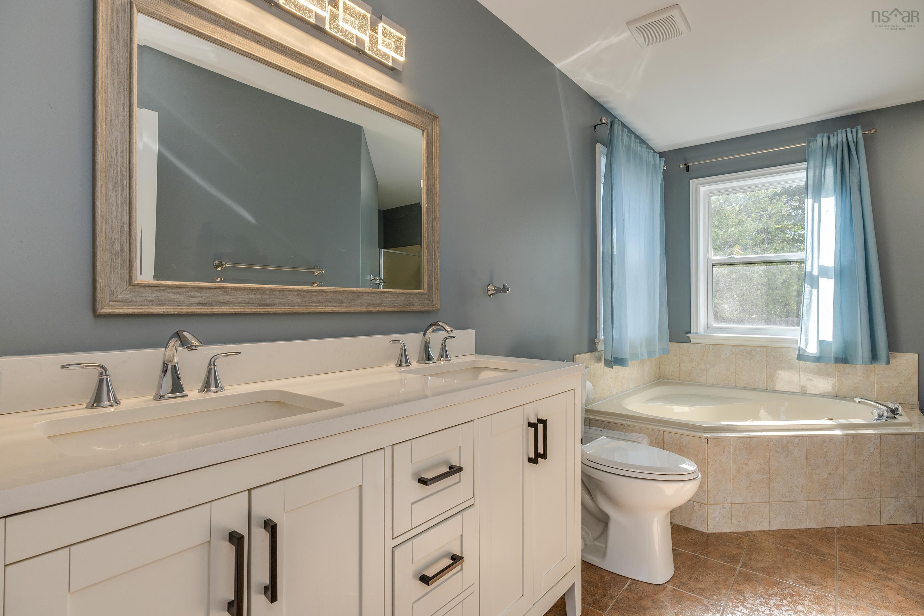 246 Langbrae Drive, Halifax, NS (MLS 202523547)