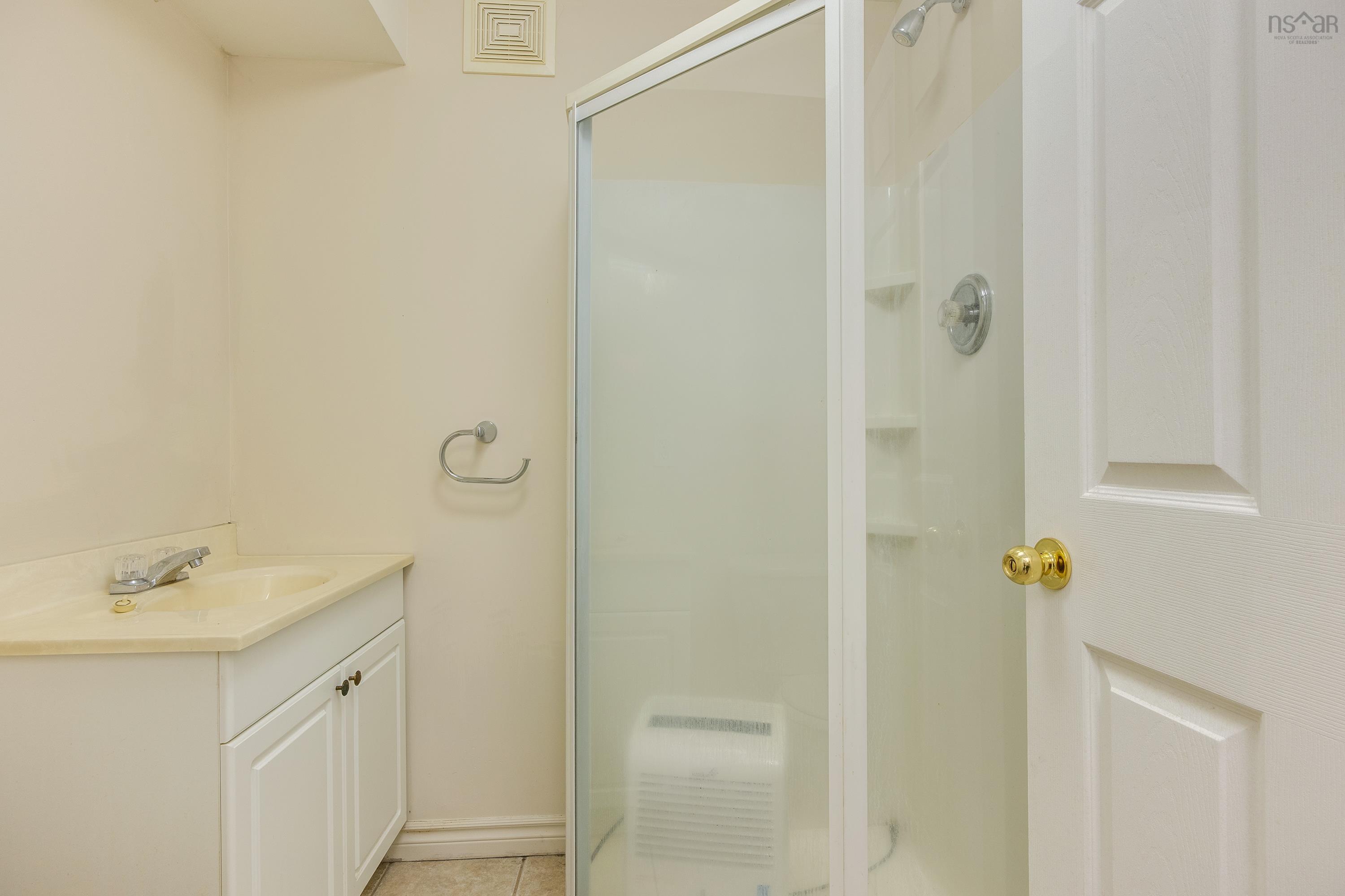 246 Langbrae Drive, Halifax, NS (MLS 202523547)