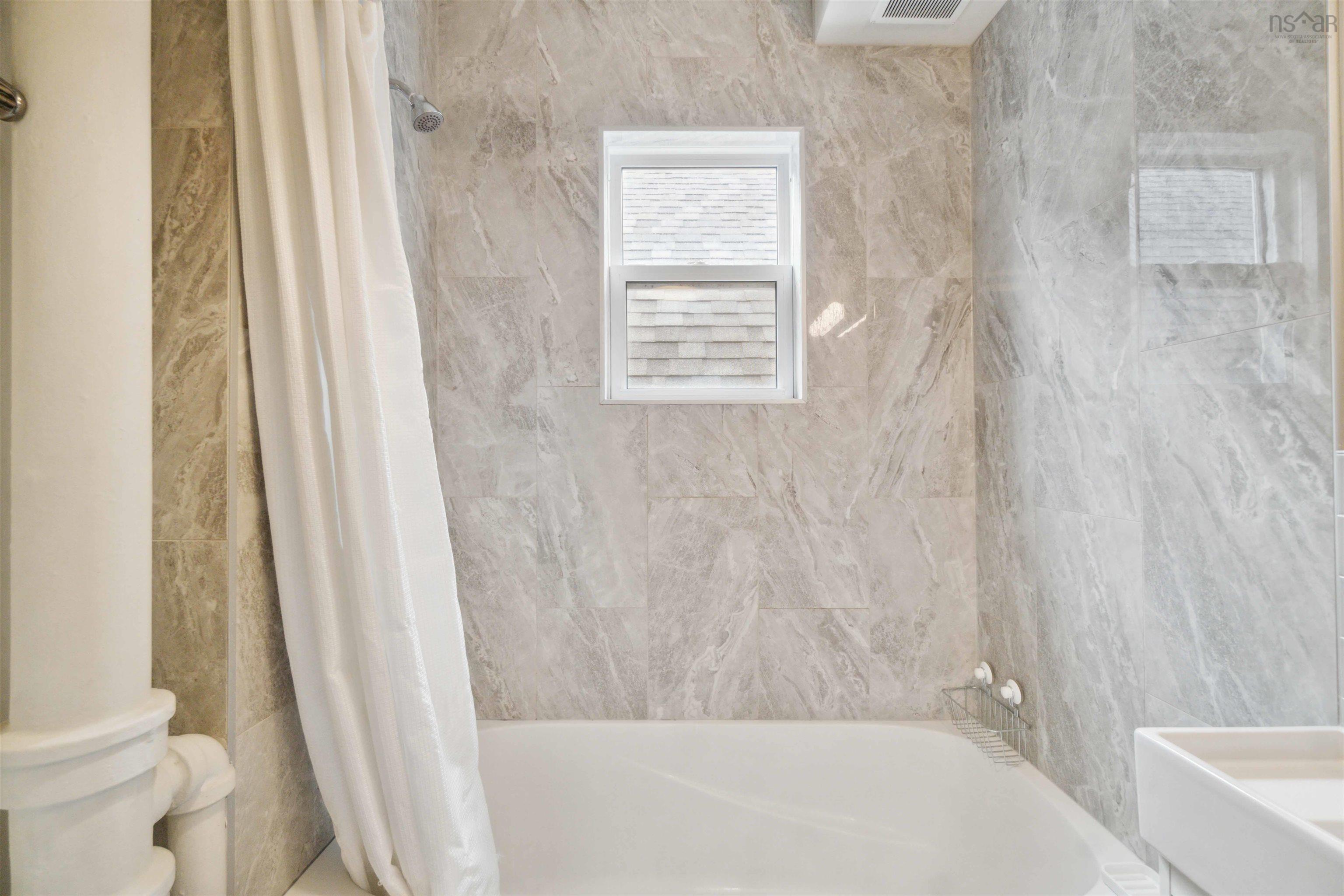 2536-2538 Westmount Street, Halifax, NS (MLS 202523571)