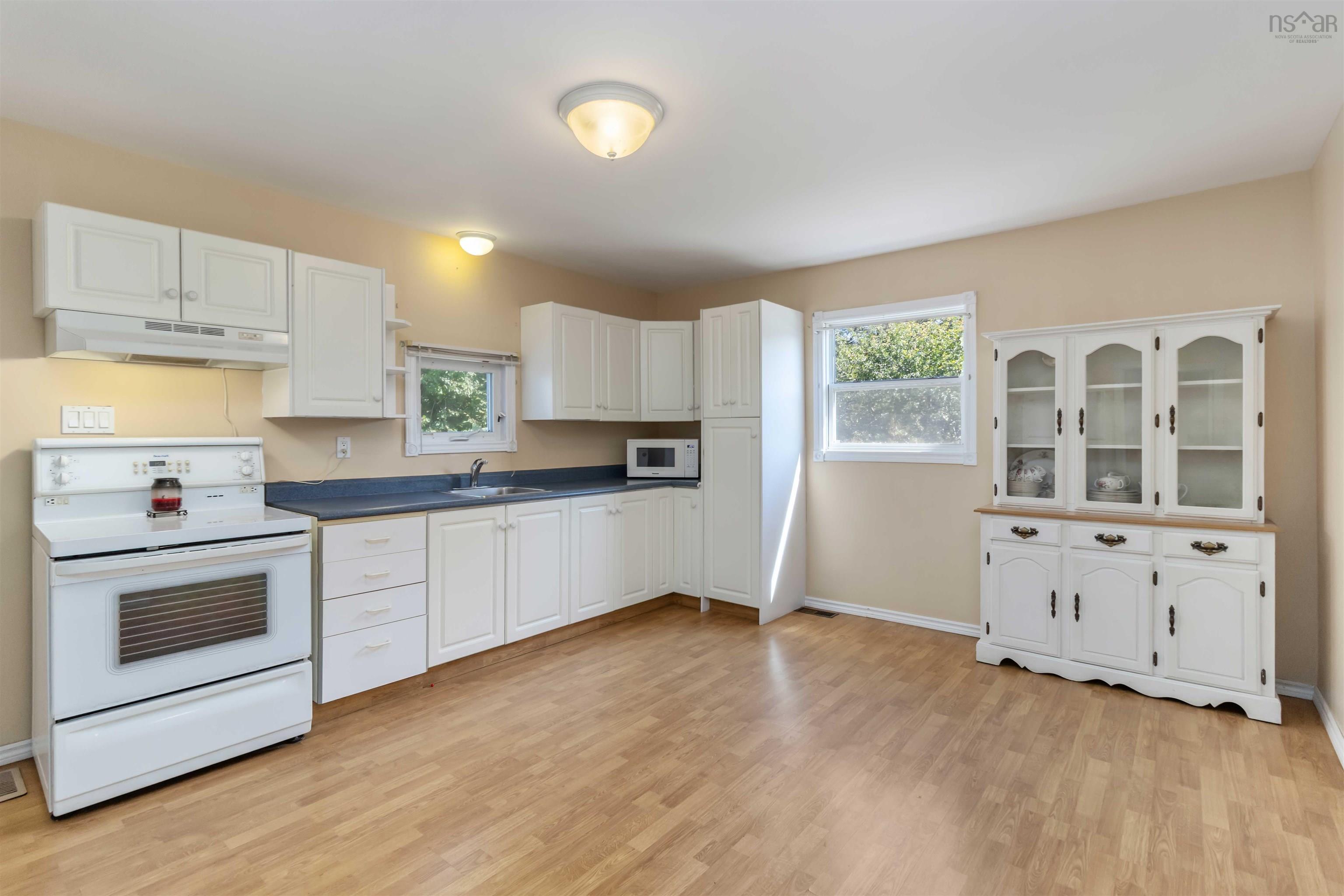 688 Cow Bay Road, Eastern Passage, NS (MLS 202523643)