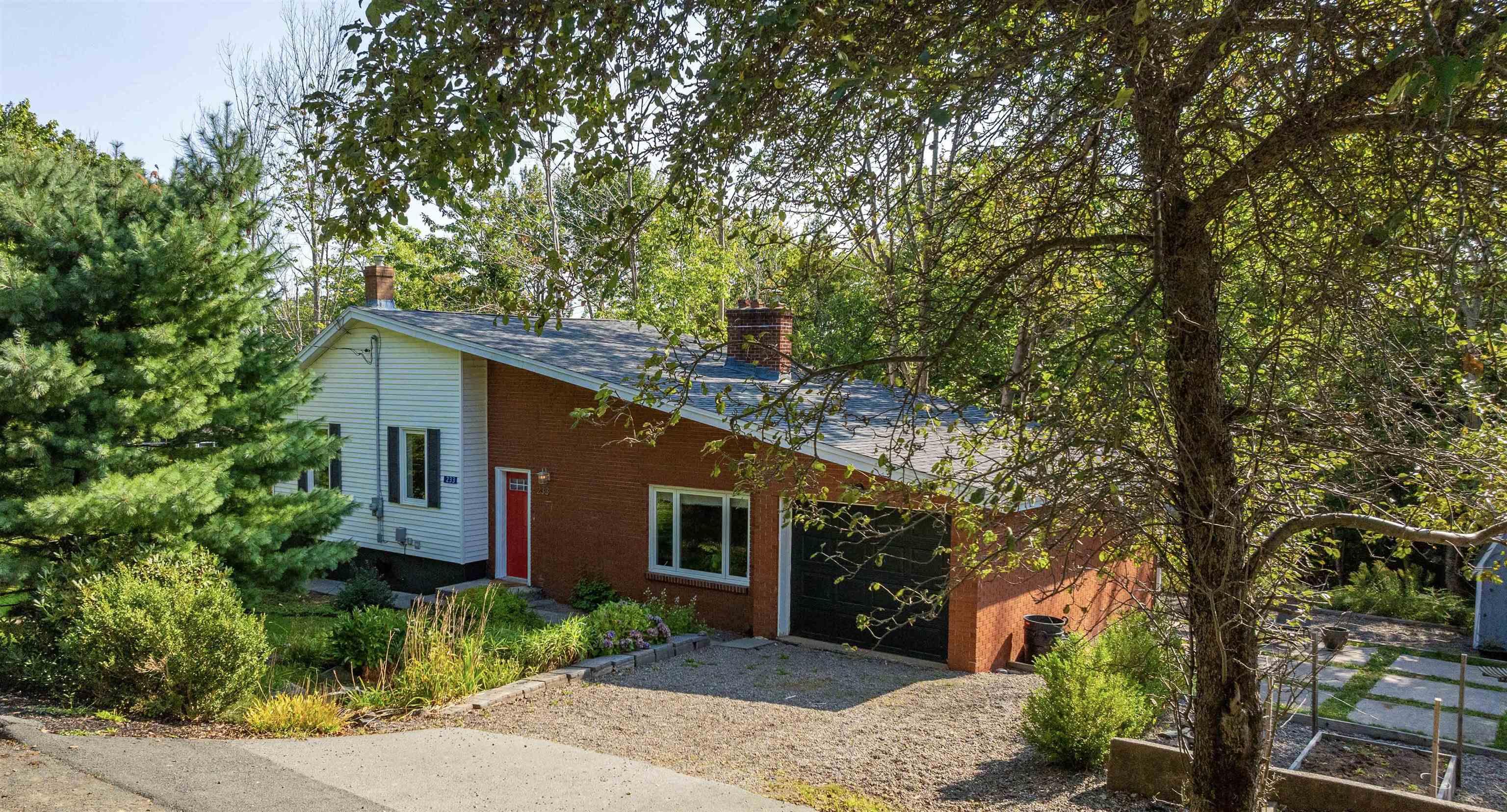 233 High Street, Halifax, NS (MLS® 202523677)