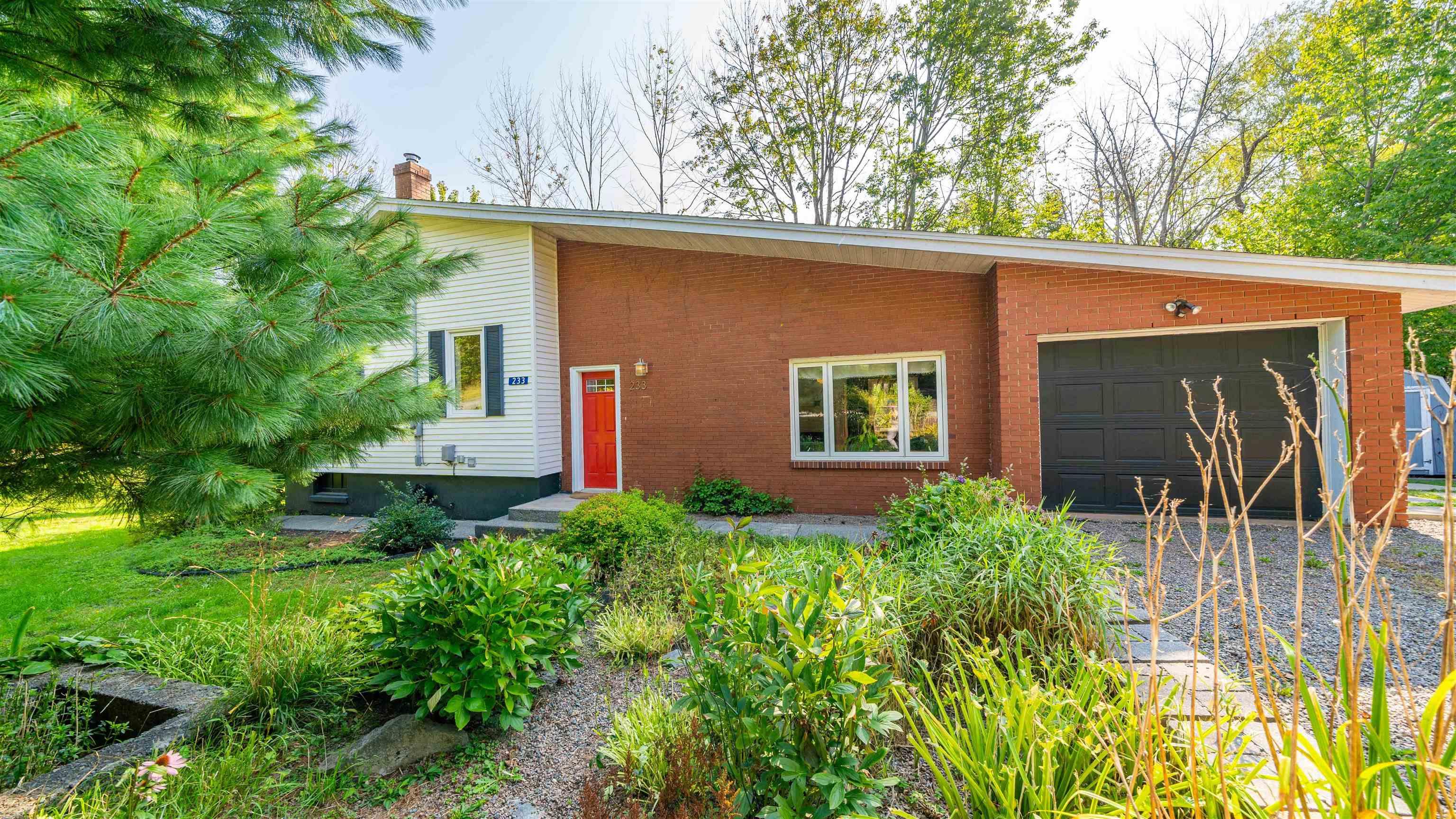 233 High Street, Bedford, NS (MLS 202523677)