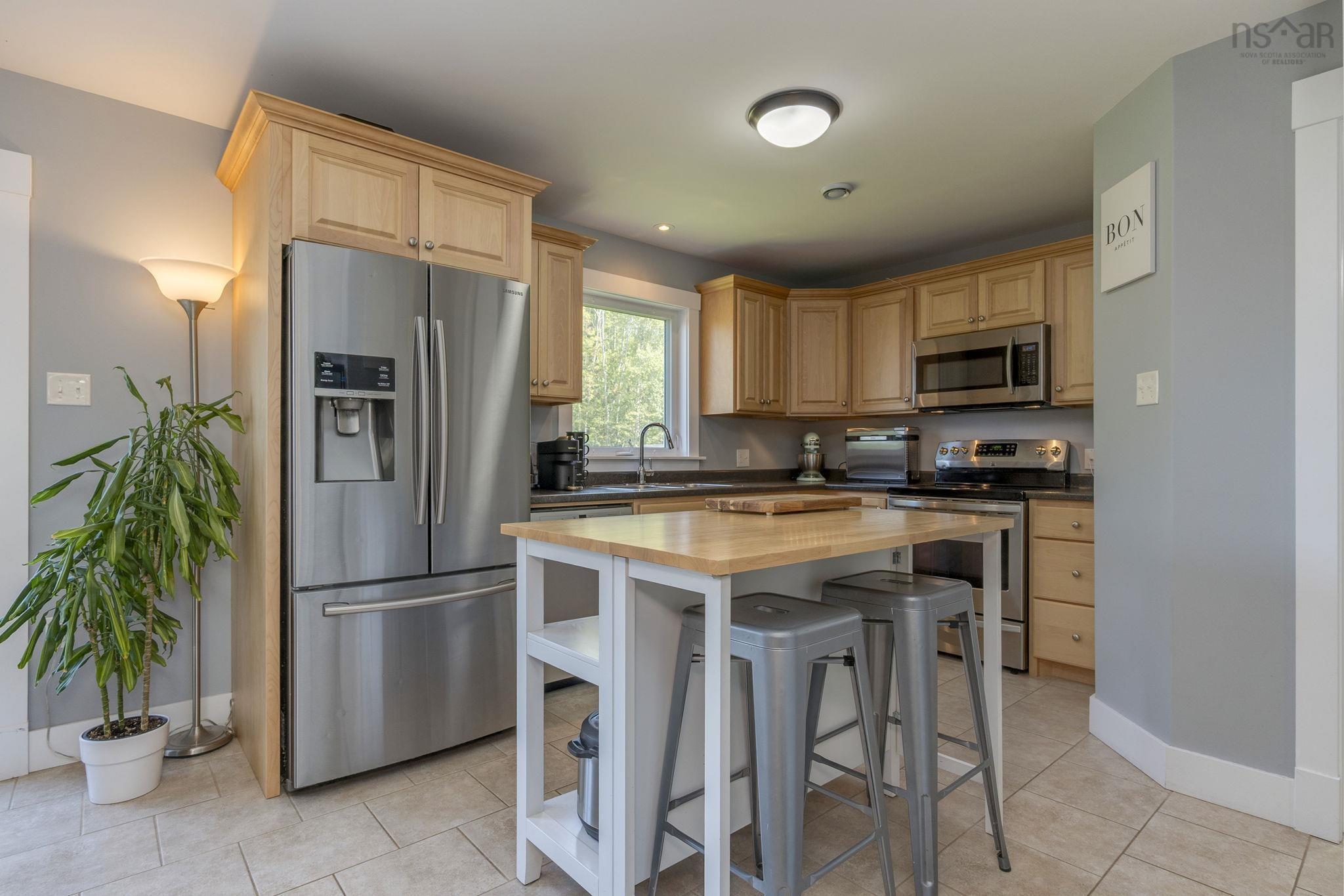 1095 Beaver Bank Road, Beaver Bank, NS (MLS 202523717)