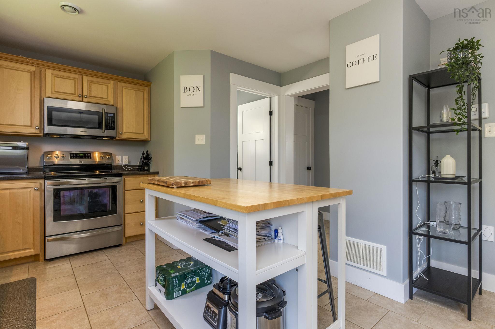 1095 Beaver Bank Road, Beaver Bank, NS (MLS 202523717)