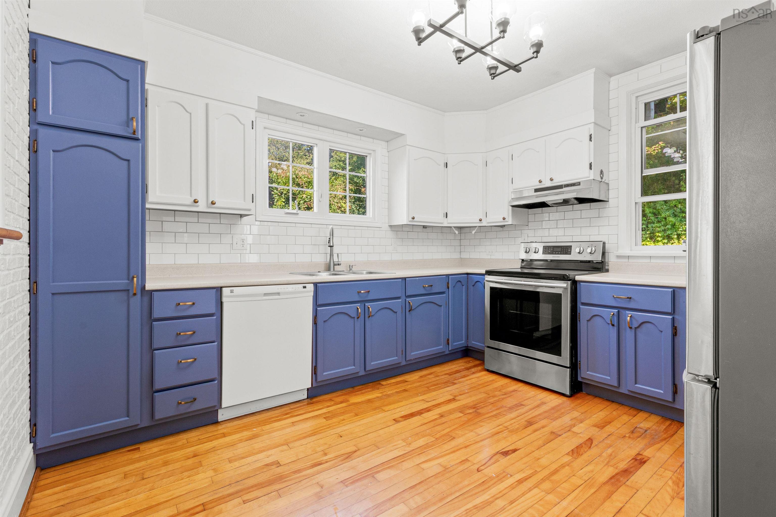 137 Pleasant Street, Dartmouth, NS (MLS 202523719)