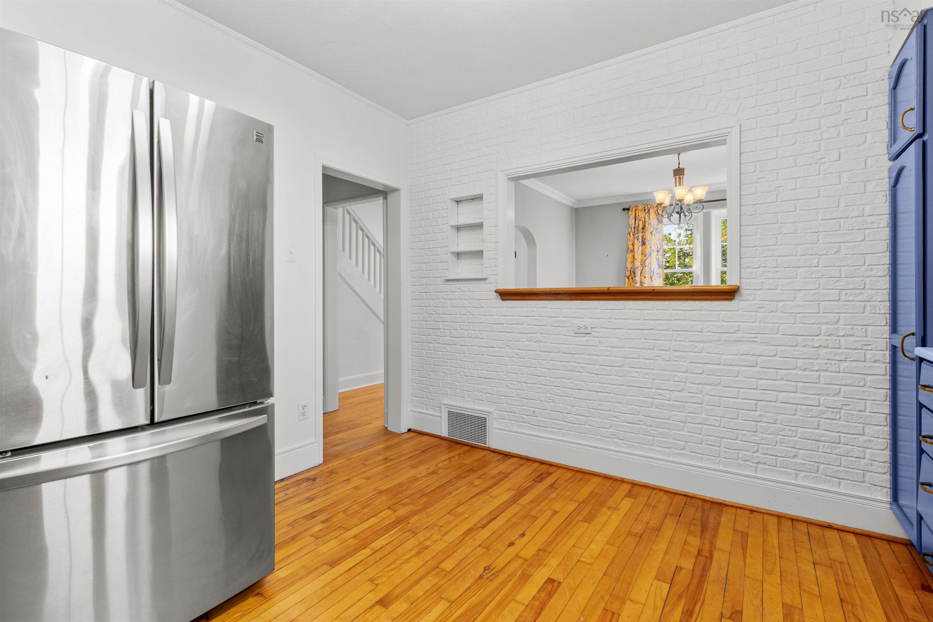 137 Pleasant Street, Dartmouth, NS (MLS 202523719)