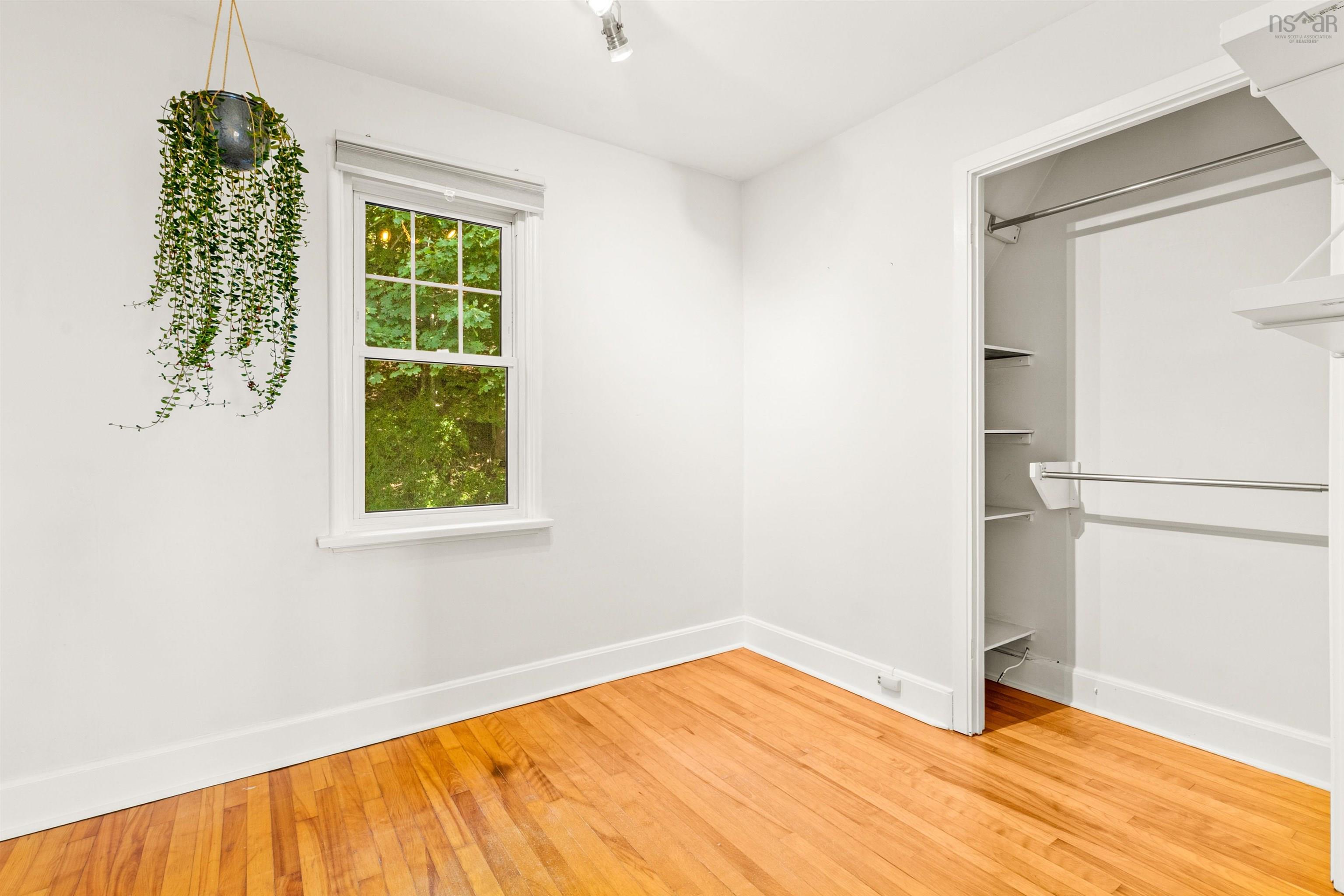 137 Pleasant Street, Dartmouth, NS (MLS 202523719)