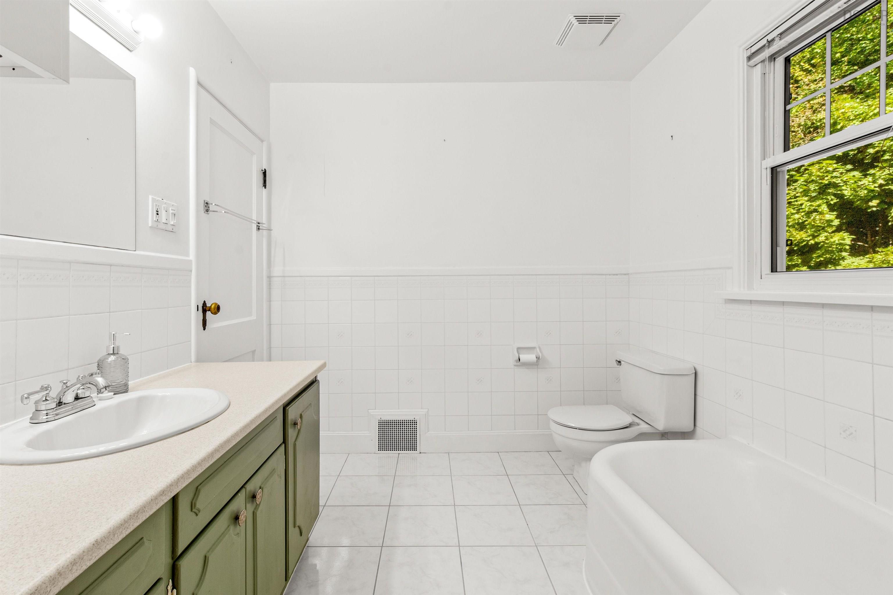 137 Pleasant Street, Dartmouth, NS (MLS 202523719)