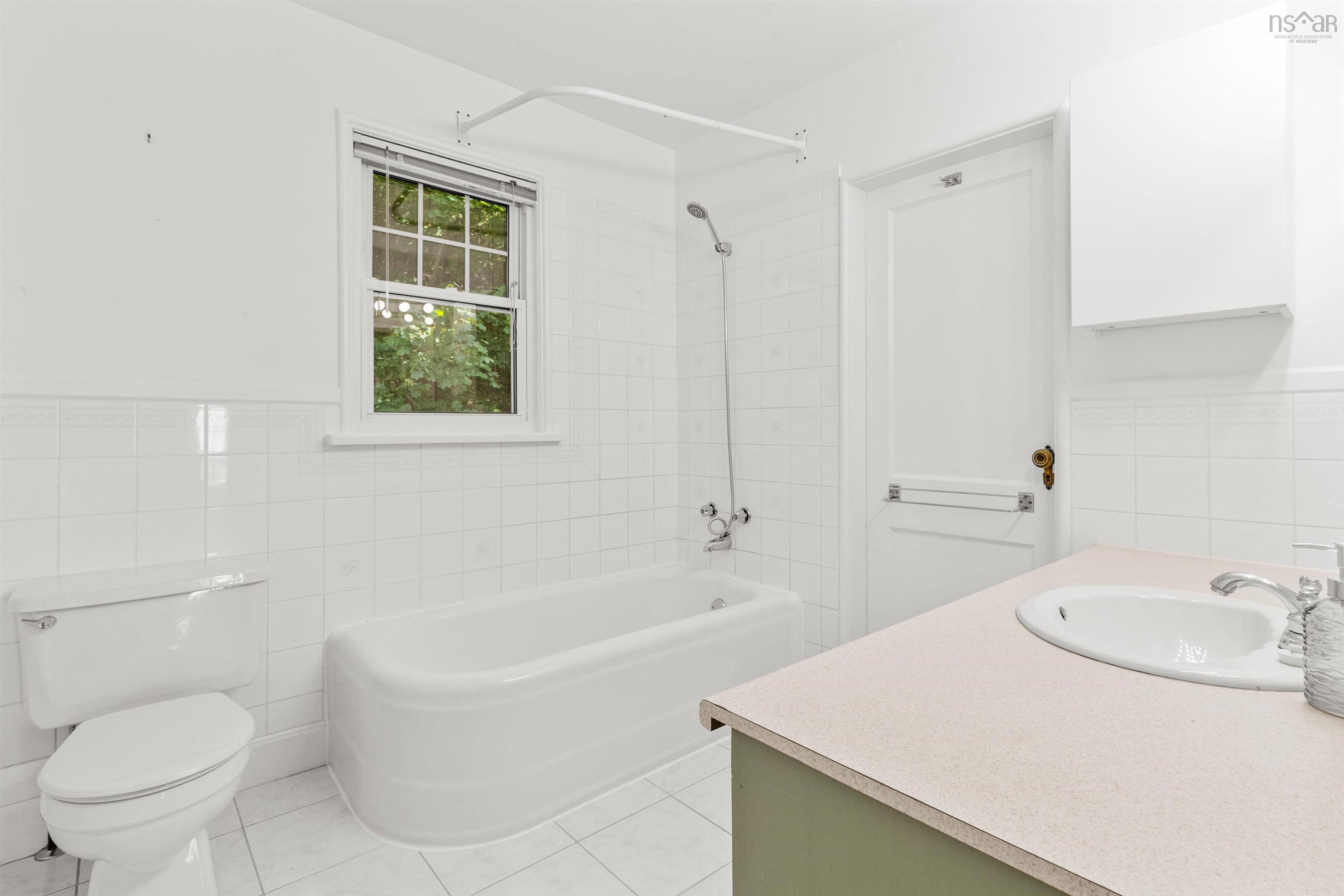 137 Pleasant Street, Dartmouth, NS (MLS 202523719)