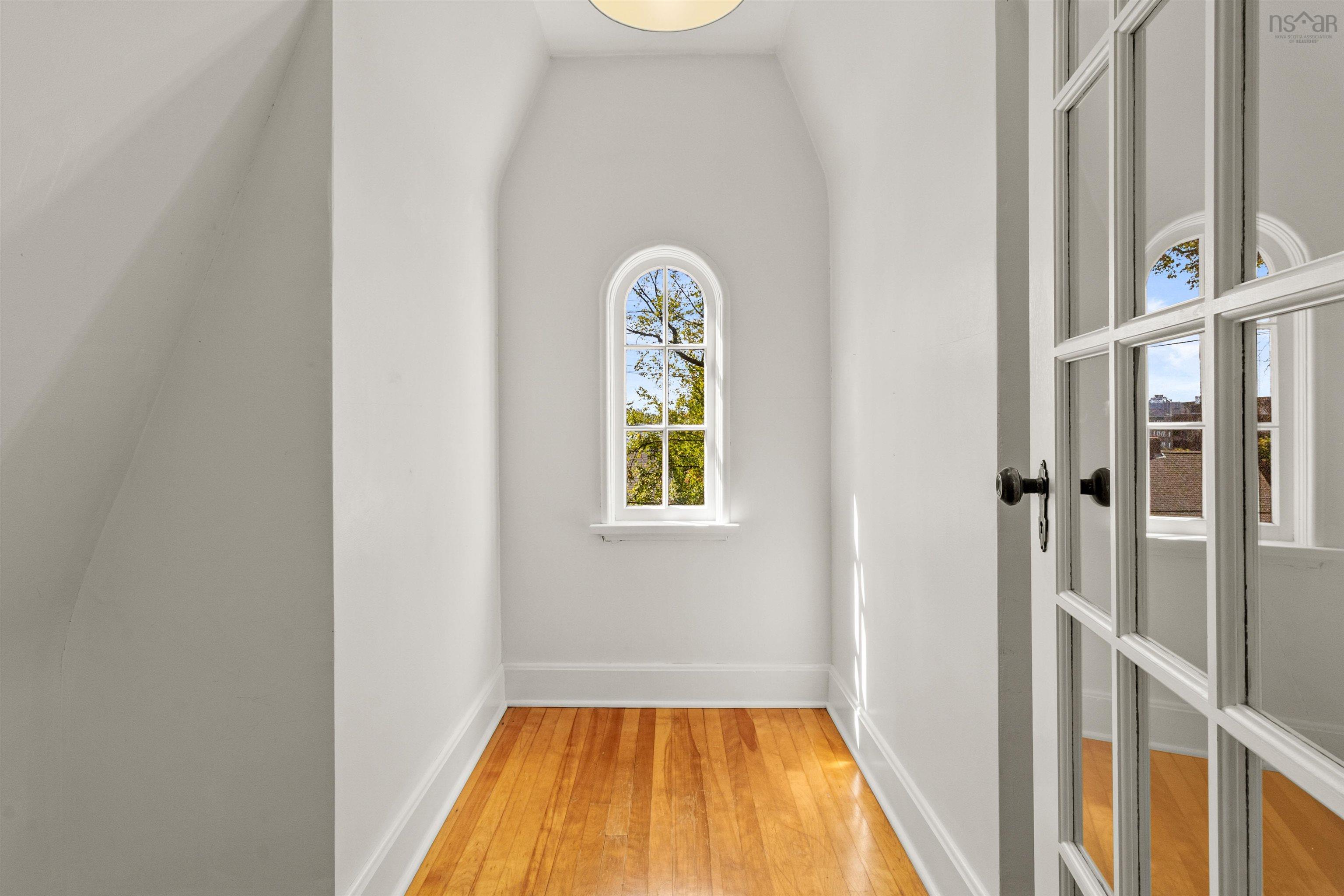 137 Pleasant Street, Dartmouth, NS (MLS 202523719)