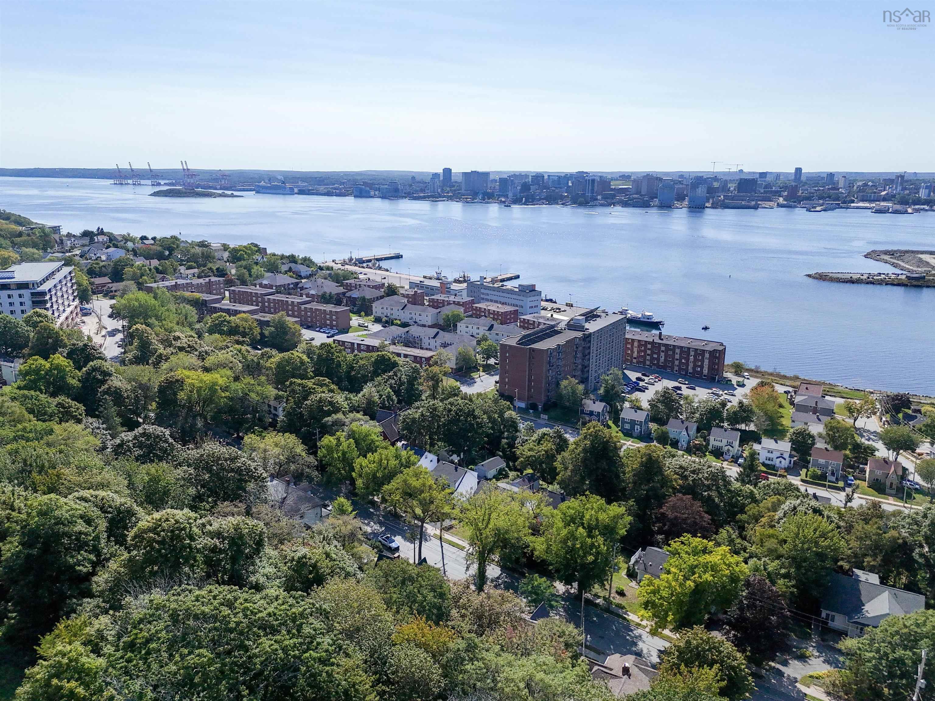 137 Pleasant Street, Dartmouth, NS (MLS 202523719)