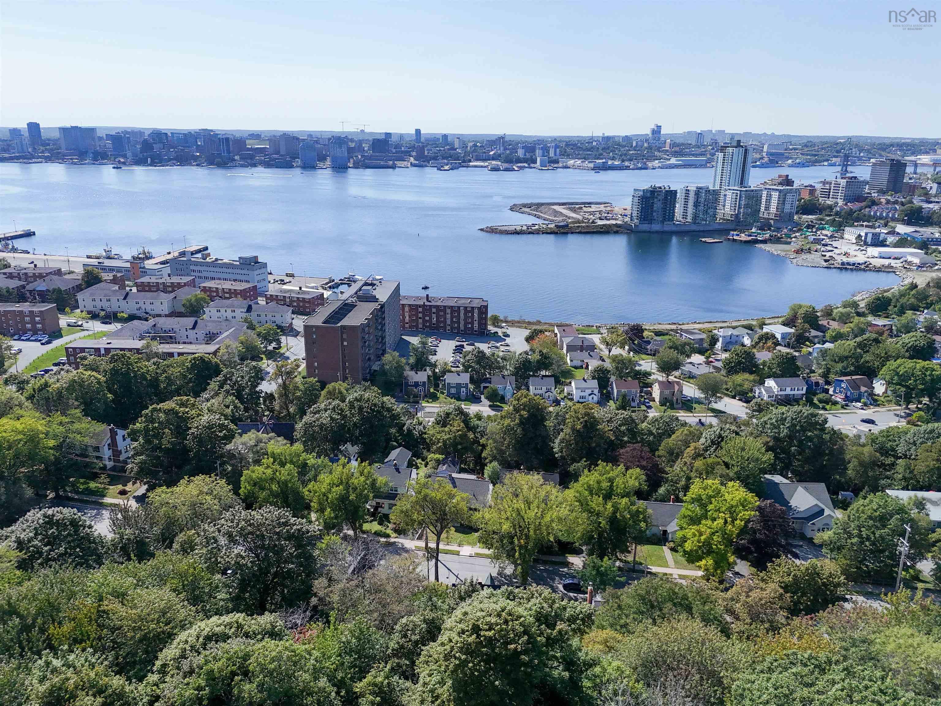 137 Pleasant Street, Dartmouth, NS (MLS 202523719)