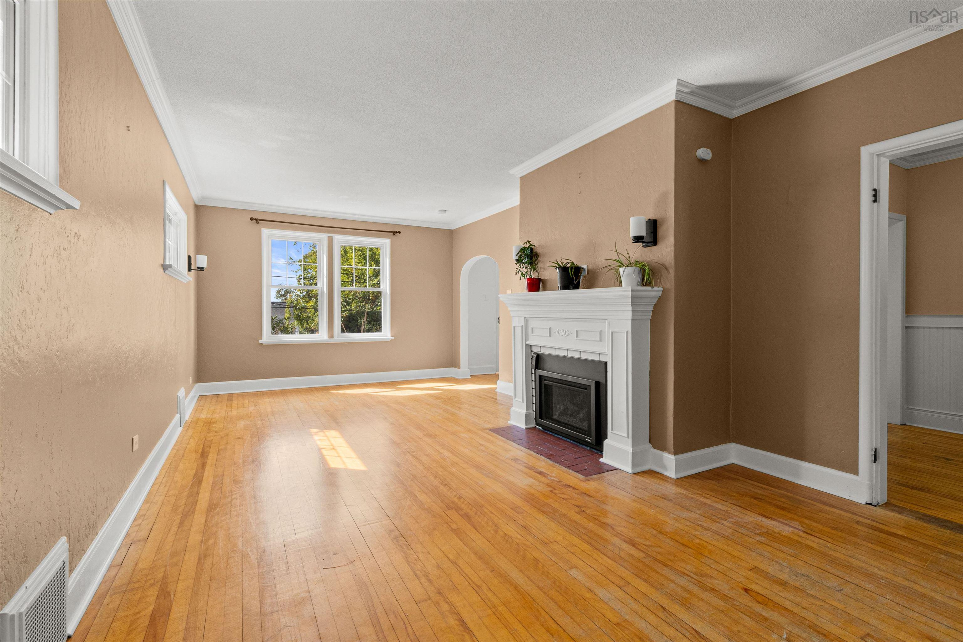 137 Pleasant Street, Dartmouth, NS (MLS 202523719)