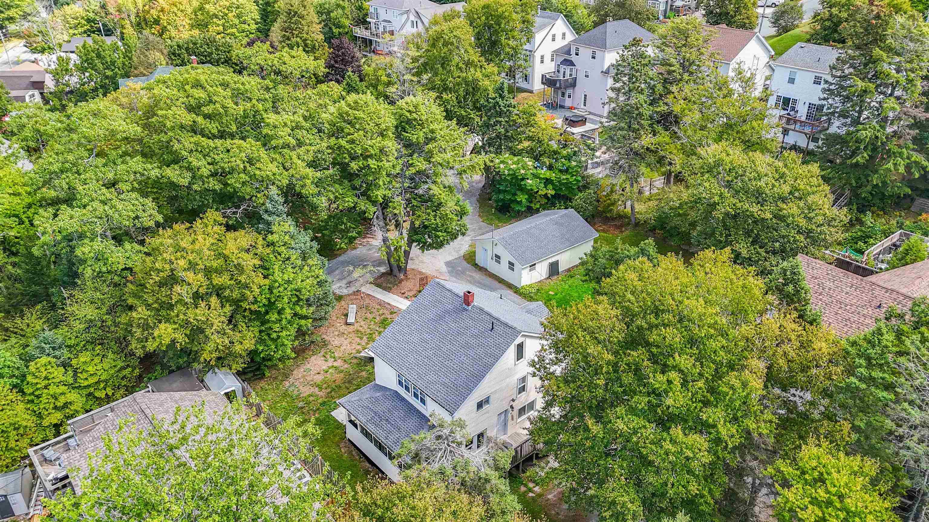 4 & 6 Hemlock Street, Dartmouth, NS (MLS® 202523721)