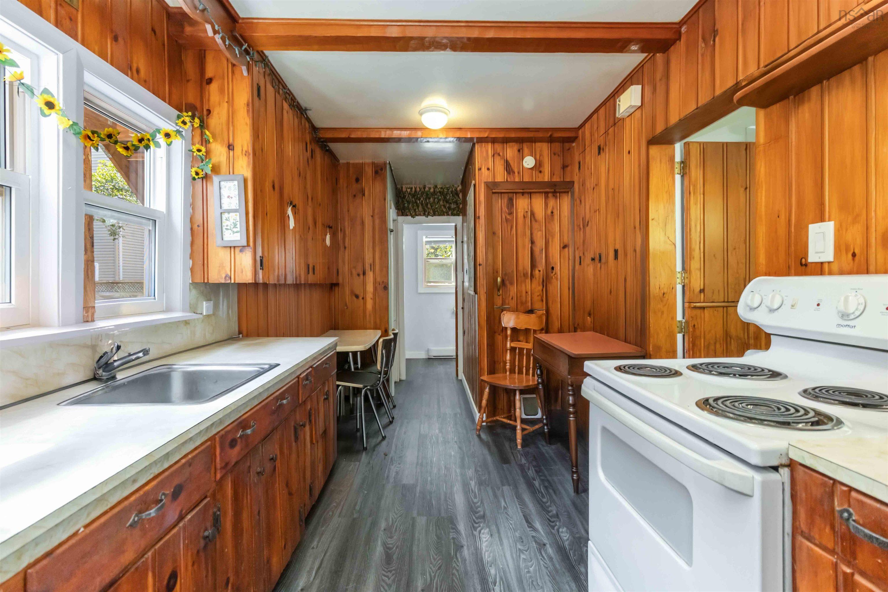 4 & 6 Hemlock Street, Dartmouth, NS (MLS 202523721)