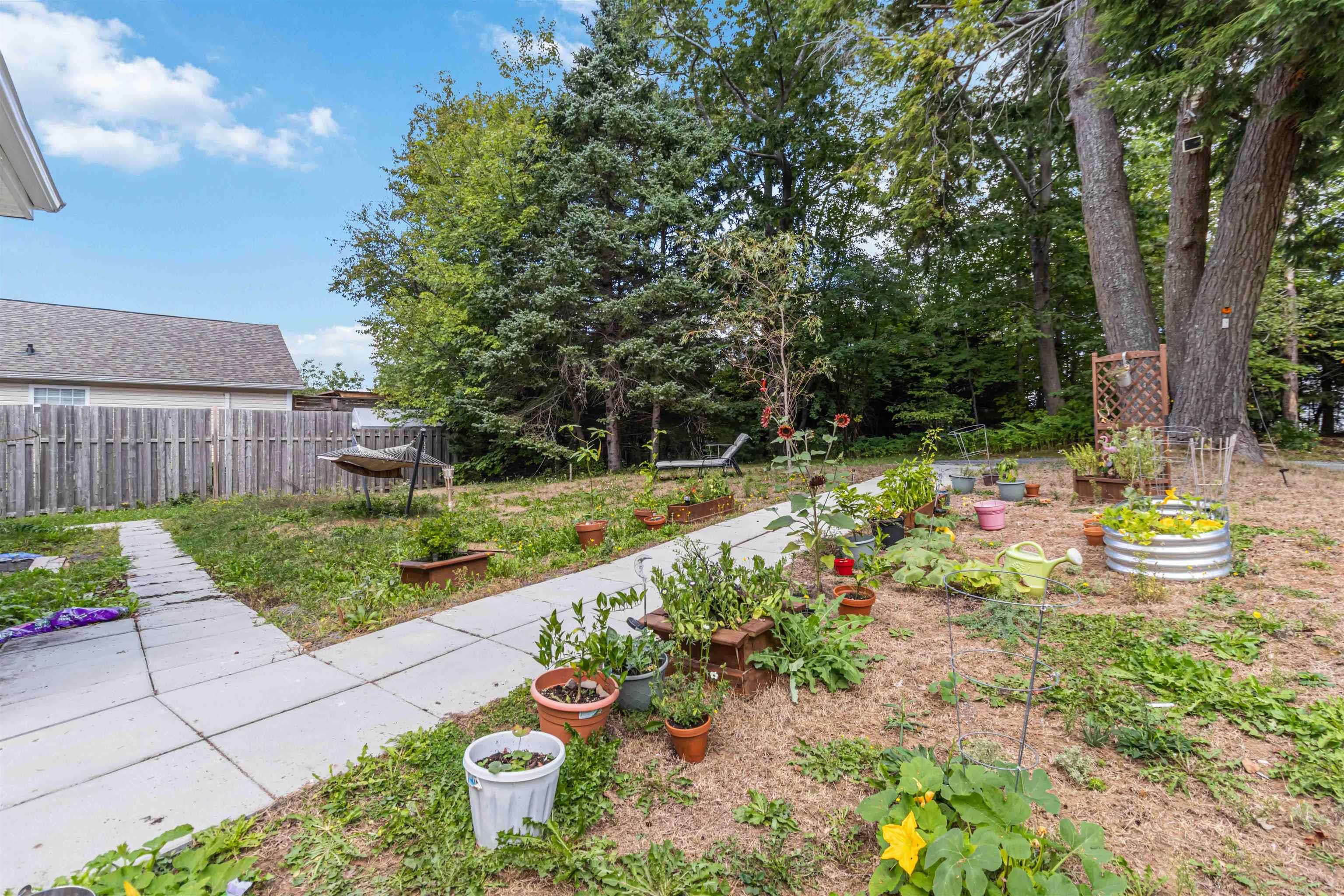 4 & 6 Hemlock Street, Dartmouth, NS (MLS 202523730)