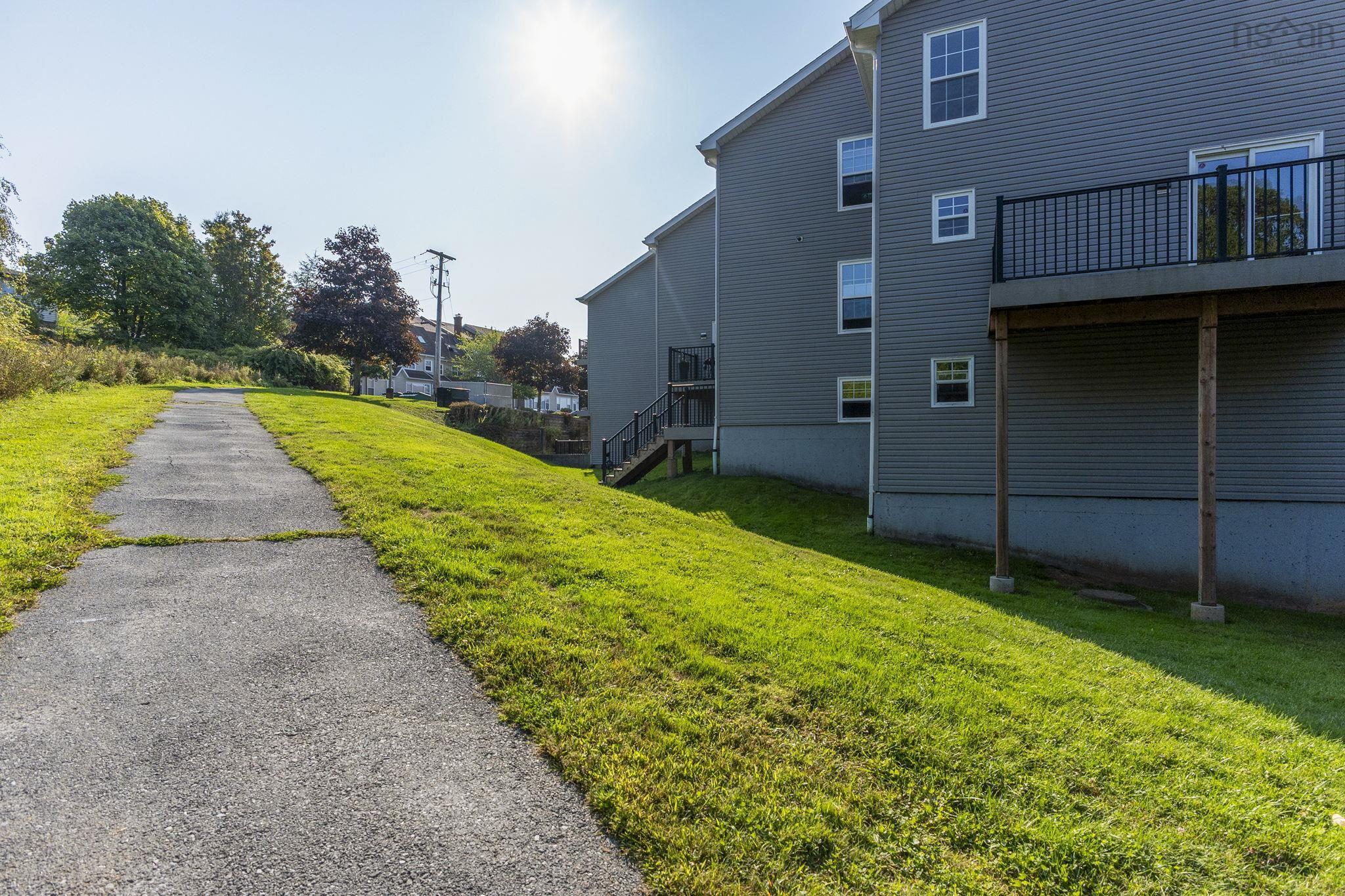 123 79 Collins Grove, Dartmouth, NS (MLS 202523732)