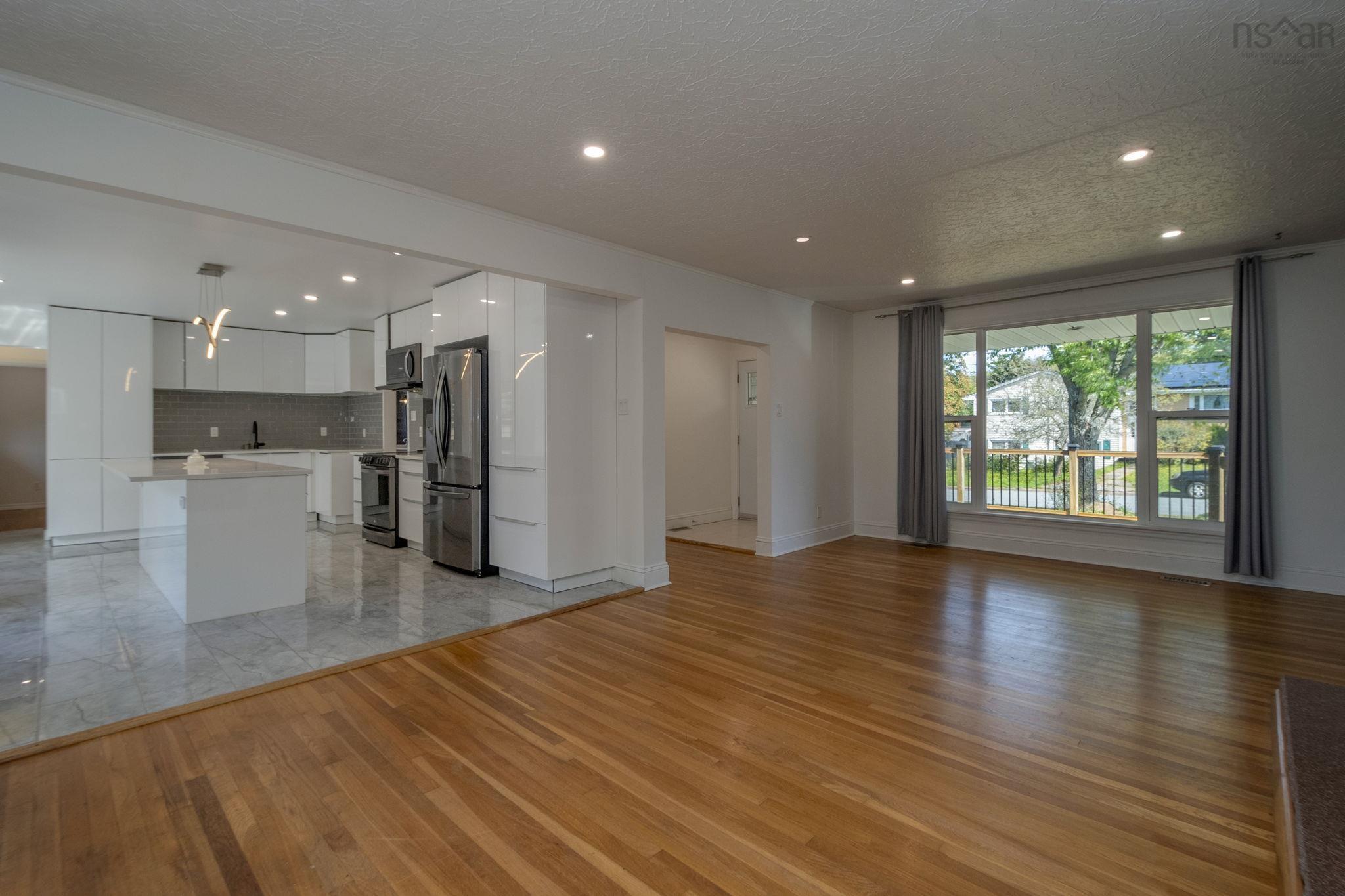 1 Grandview Drive, Dartmouth, NS (MLS 202523786)