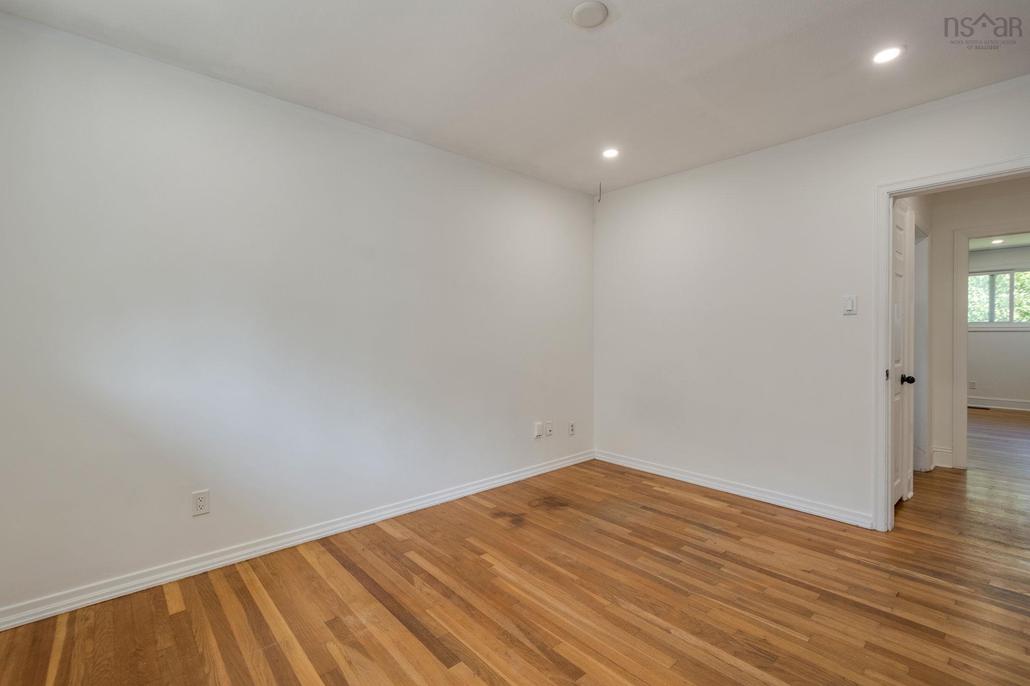 1 Grandview Drive, Dartmouth, NS (MLS 202523786)