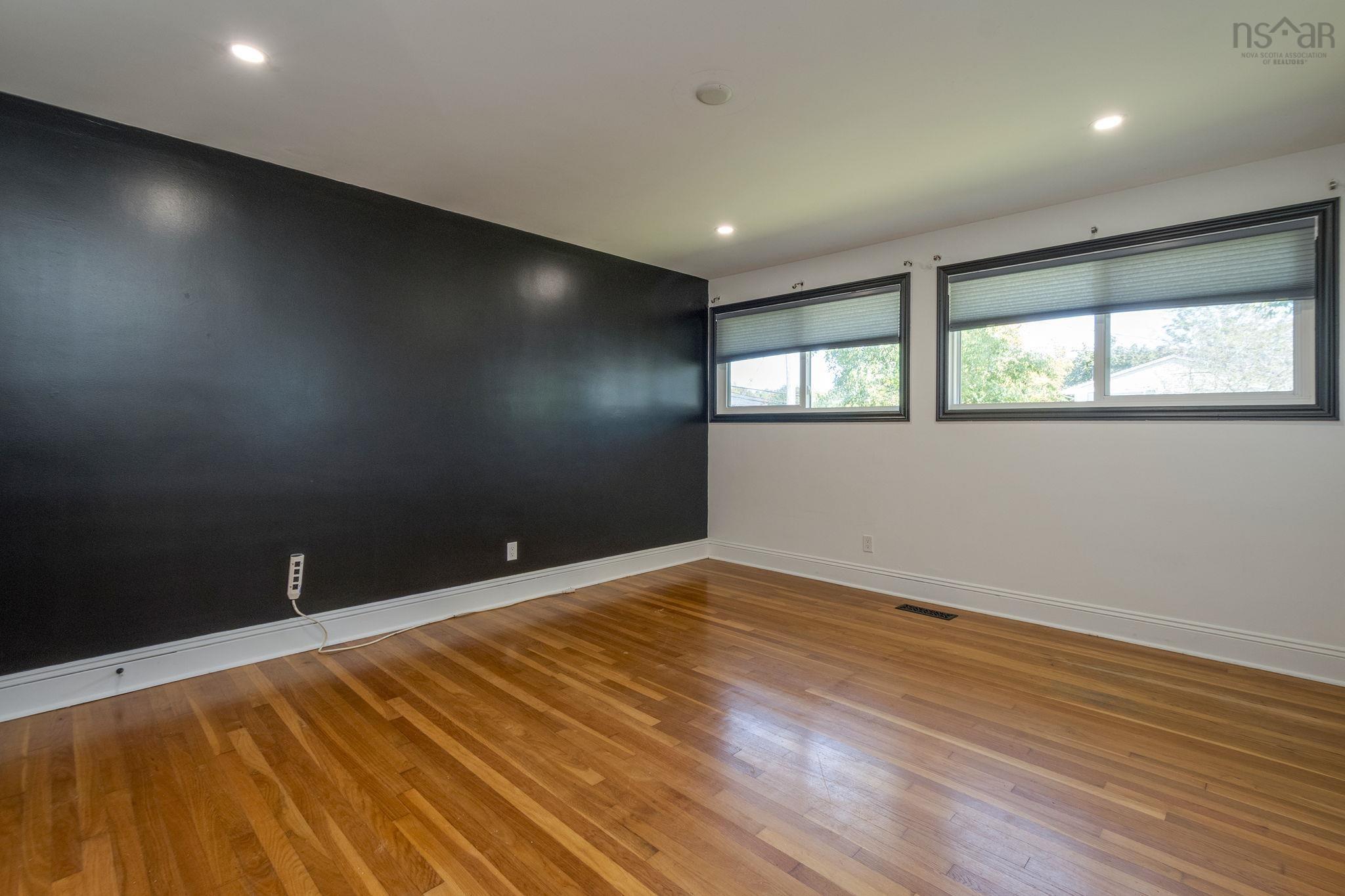 1 Grandview Drive, Dartmouth, NS (MLS 202523786)