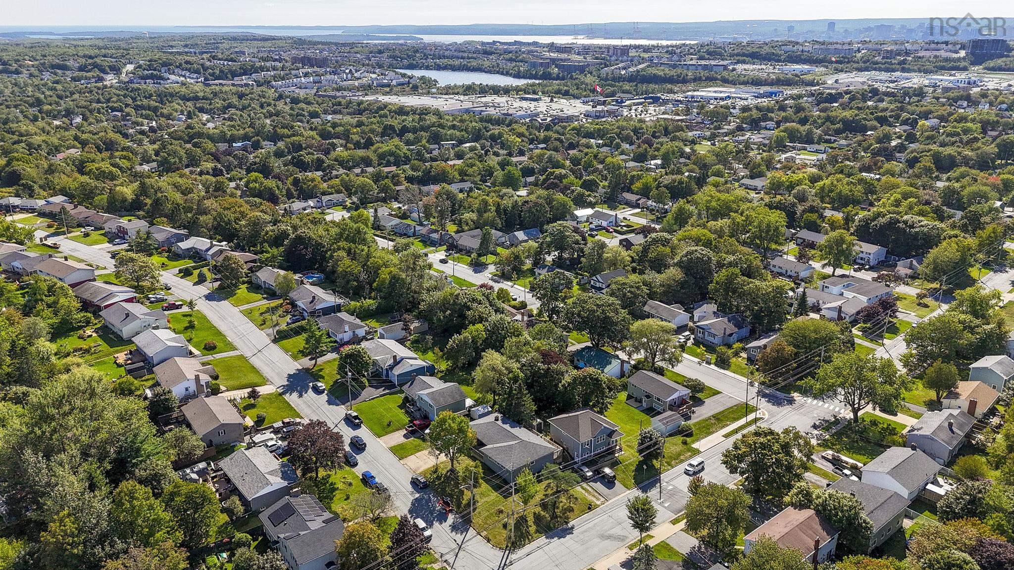 1 Grandview Drive, Dartmouth, NS (MLS 202523786)