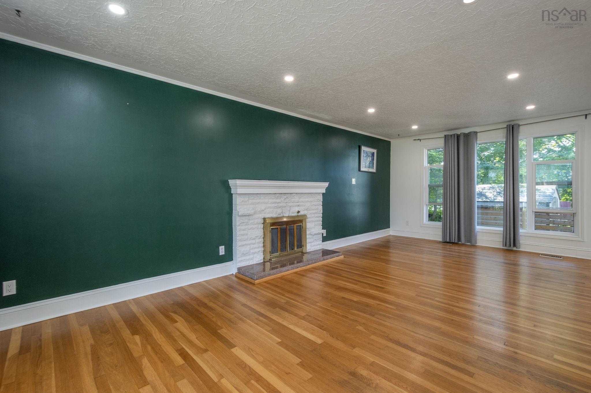 1 Grandview Drive, Dartmouth, NS (MLS 202523786)