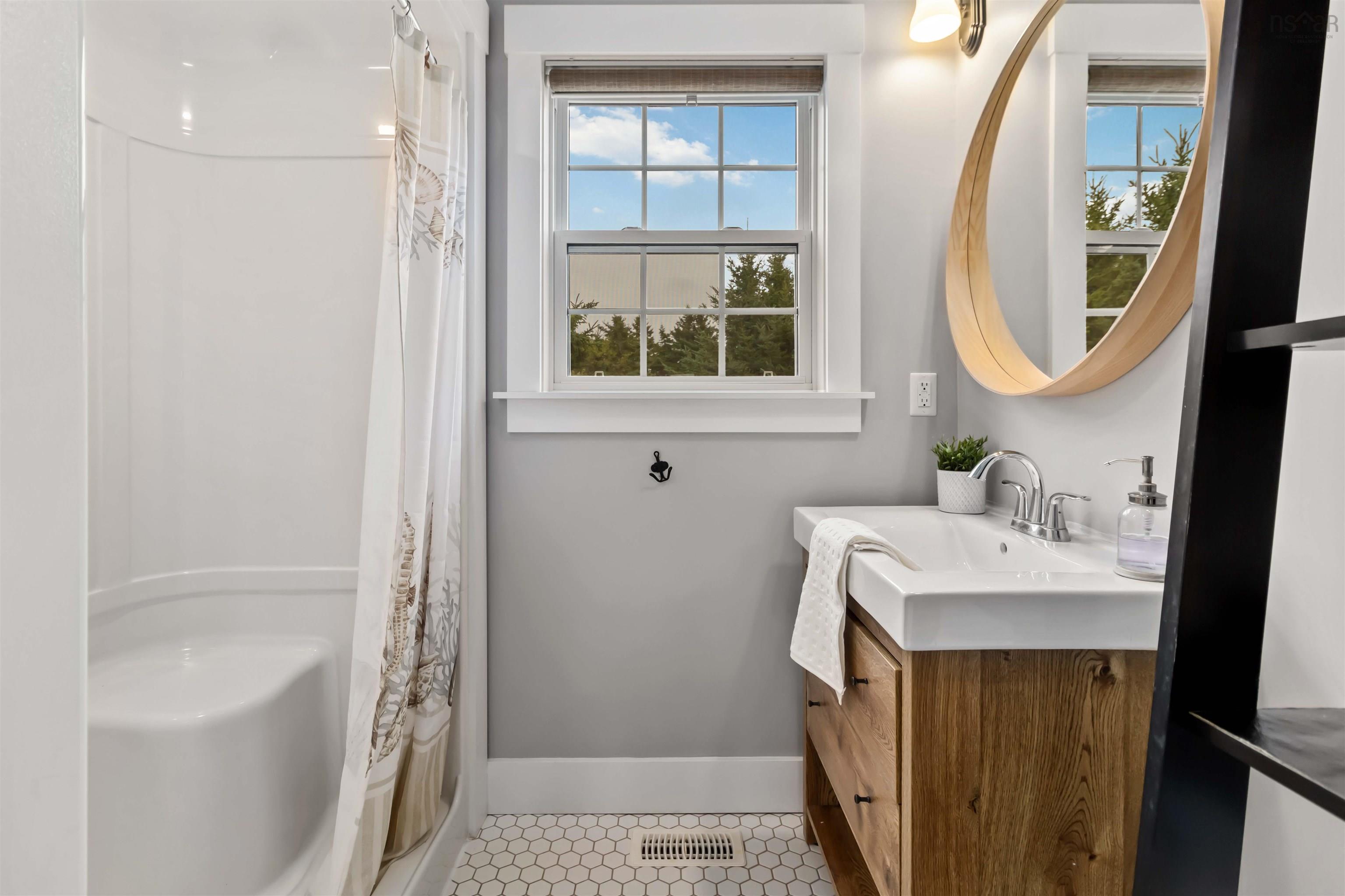 15 Amys Drive, Hackett's Cove, NS (MLS 202523819)