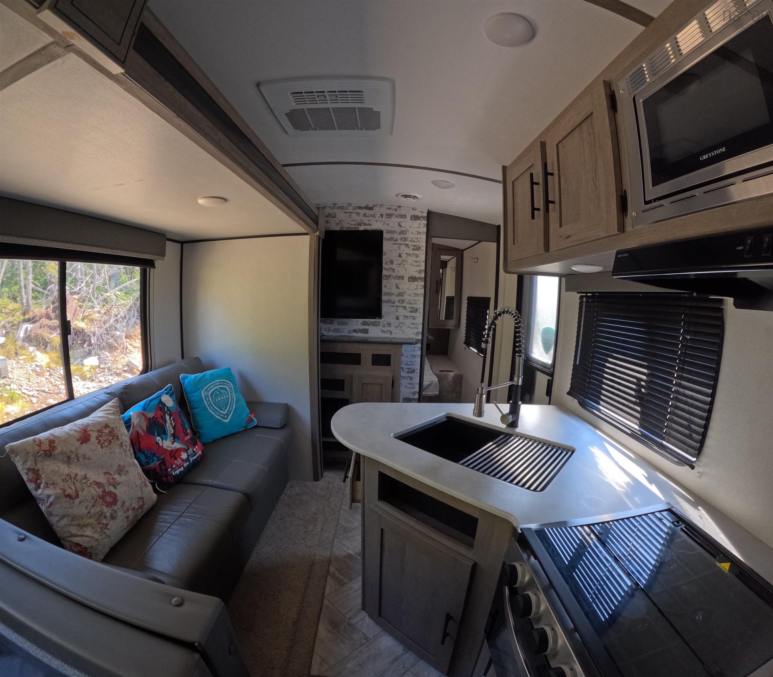 1985 Ostrea Lake Road, Ostrea Lake, NS (MLS 202523821)