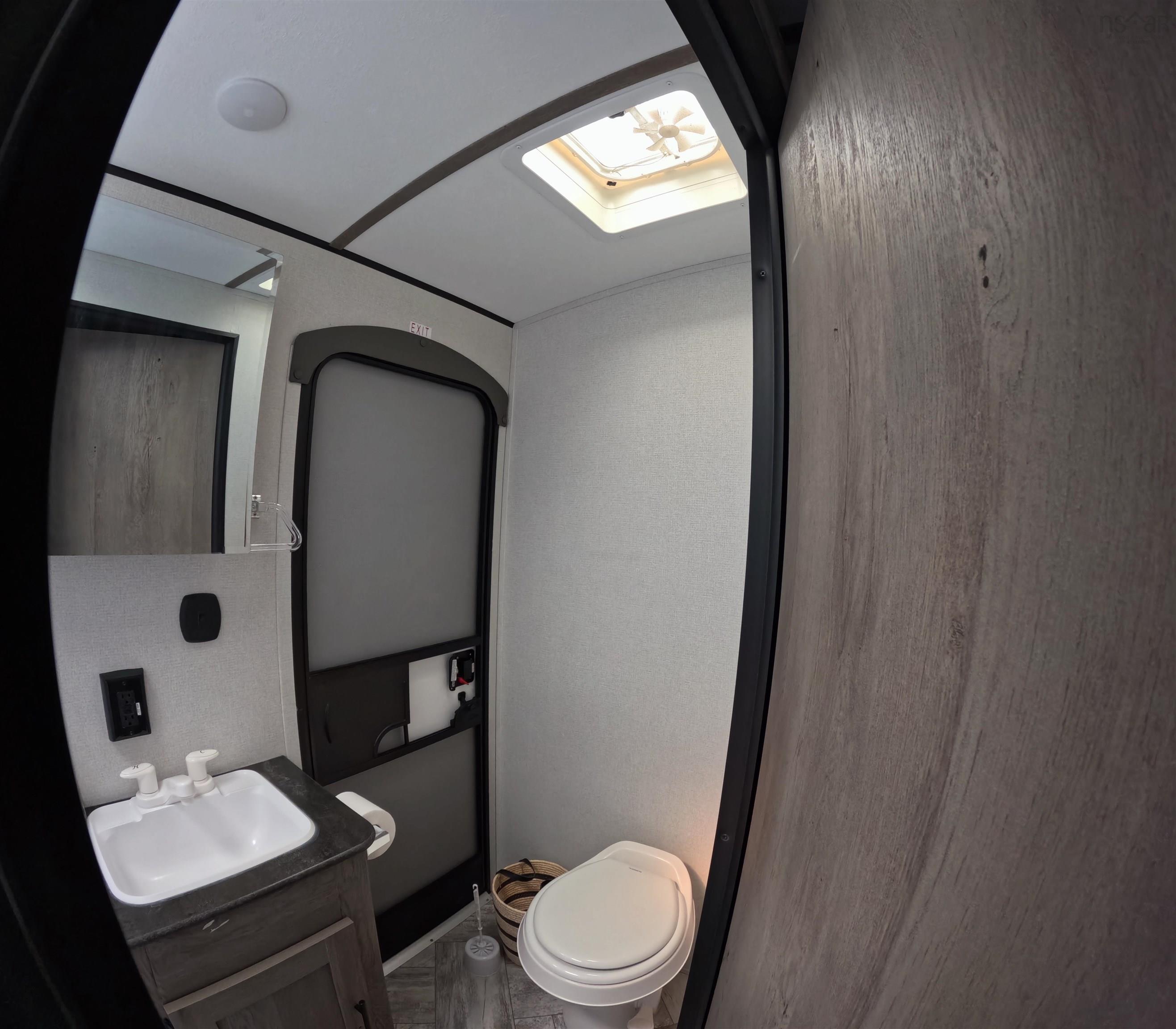 1985 Ostrea Lake Road, Ostrea Lake, NS (MLS 202523821)