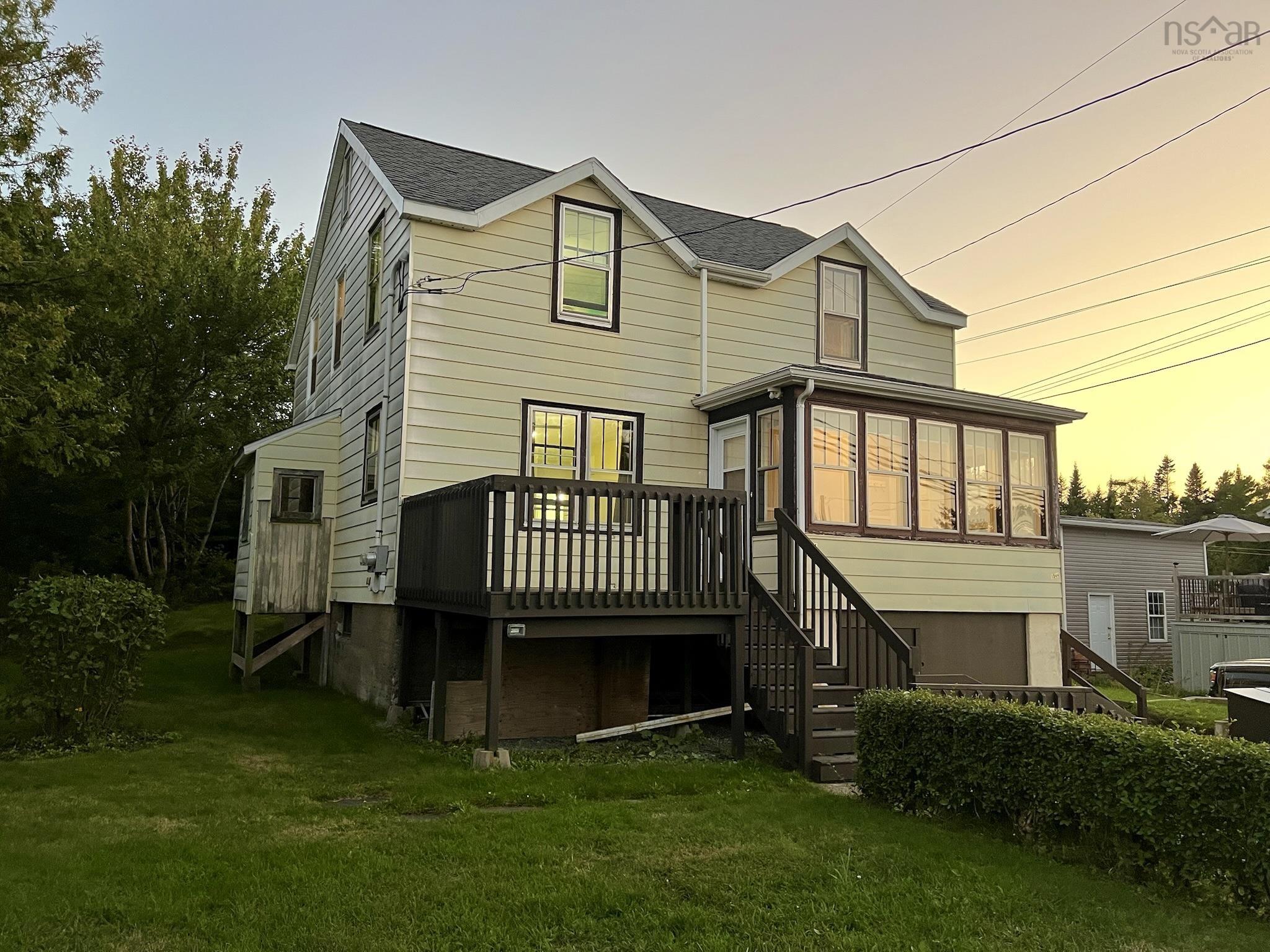 1544 St Margarets Bay Road, Timberlea, NS (MLS 202523823)