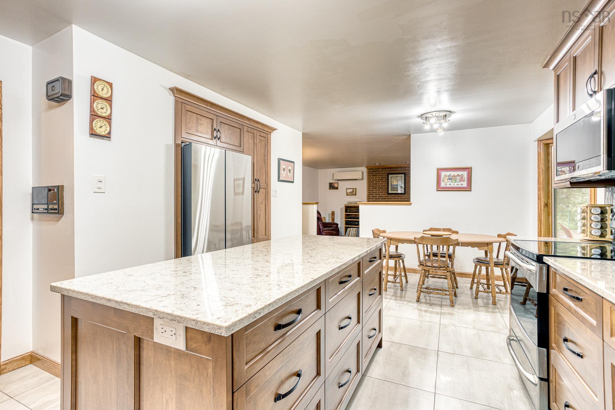 9 Nighthawk Lane, Bedford, NS (MLS 202523919)