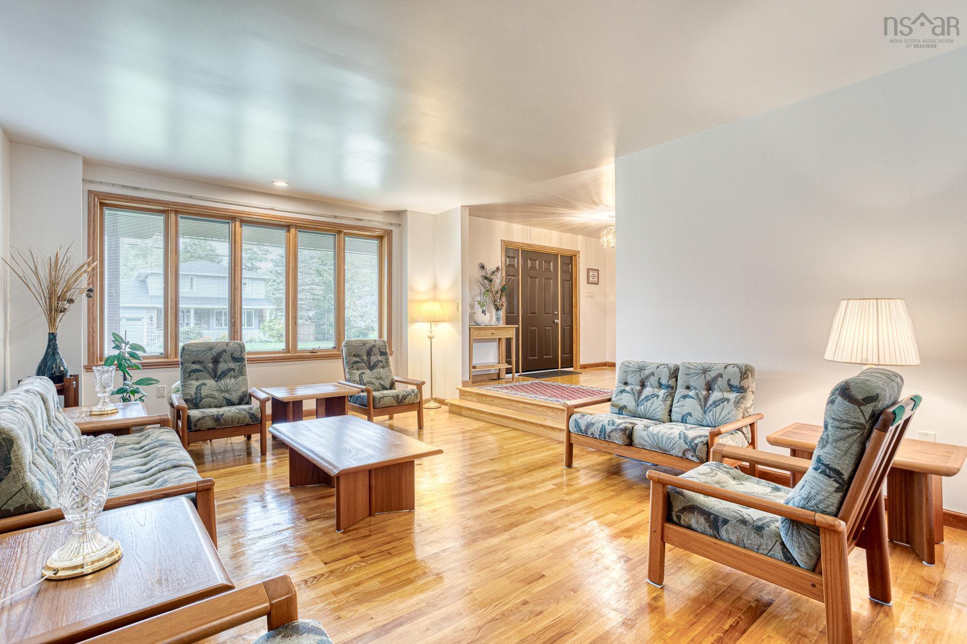 9 Nighthawk Lane, Bedford, NS (MLS 202523919)