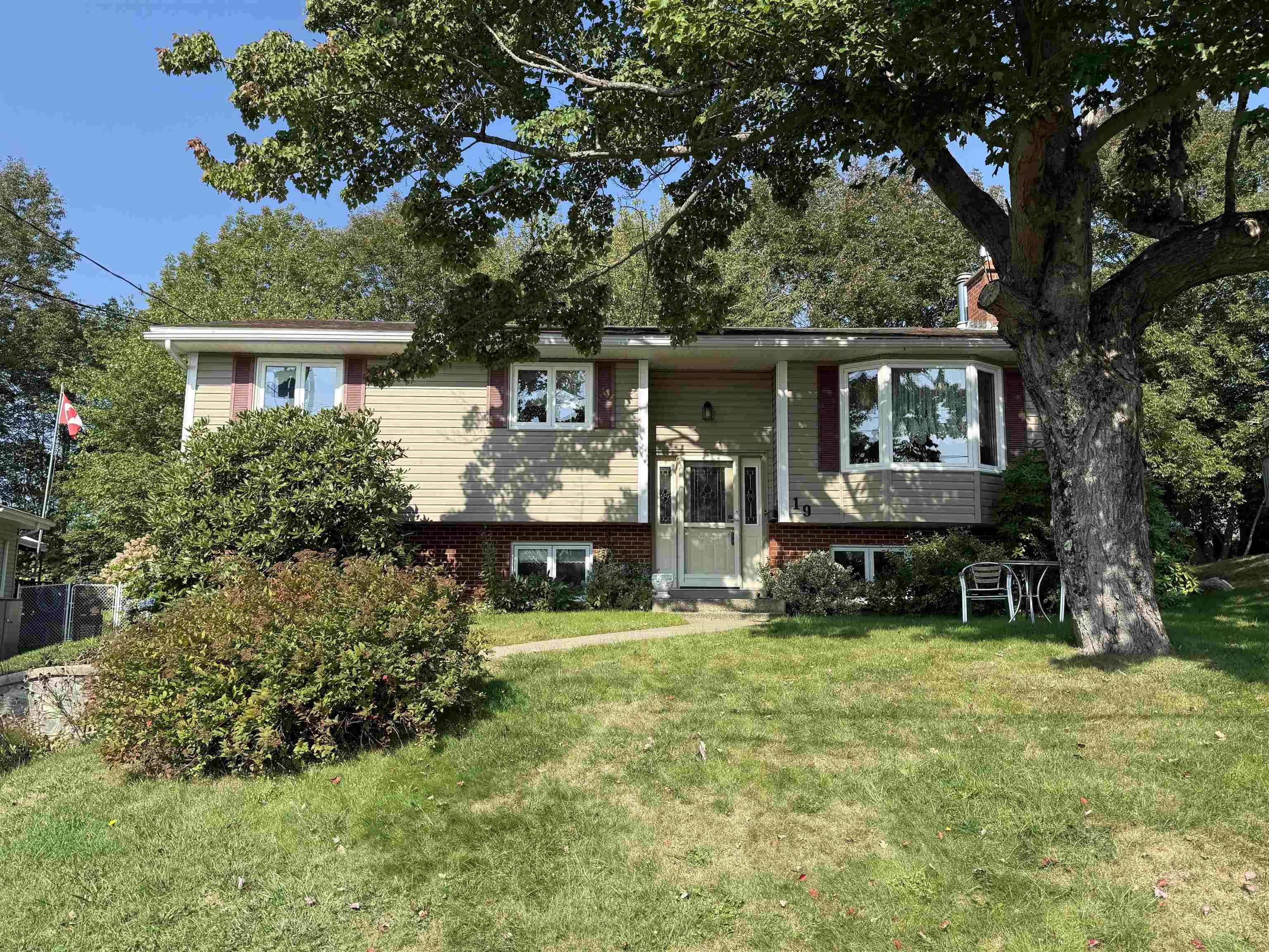 19 Eastwood Court, Cole Harbour, NS (MLS 202523921)