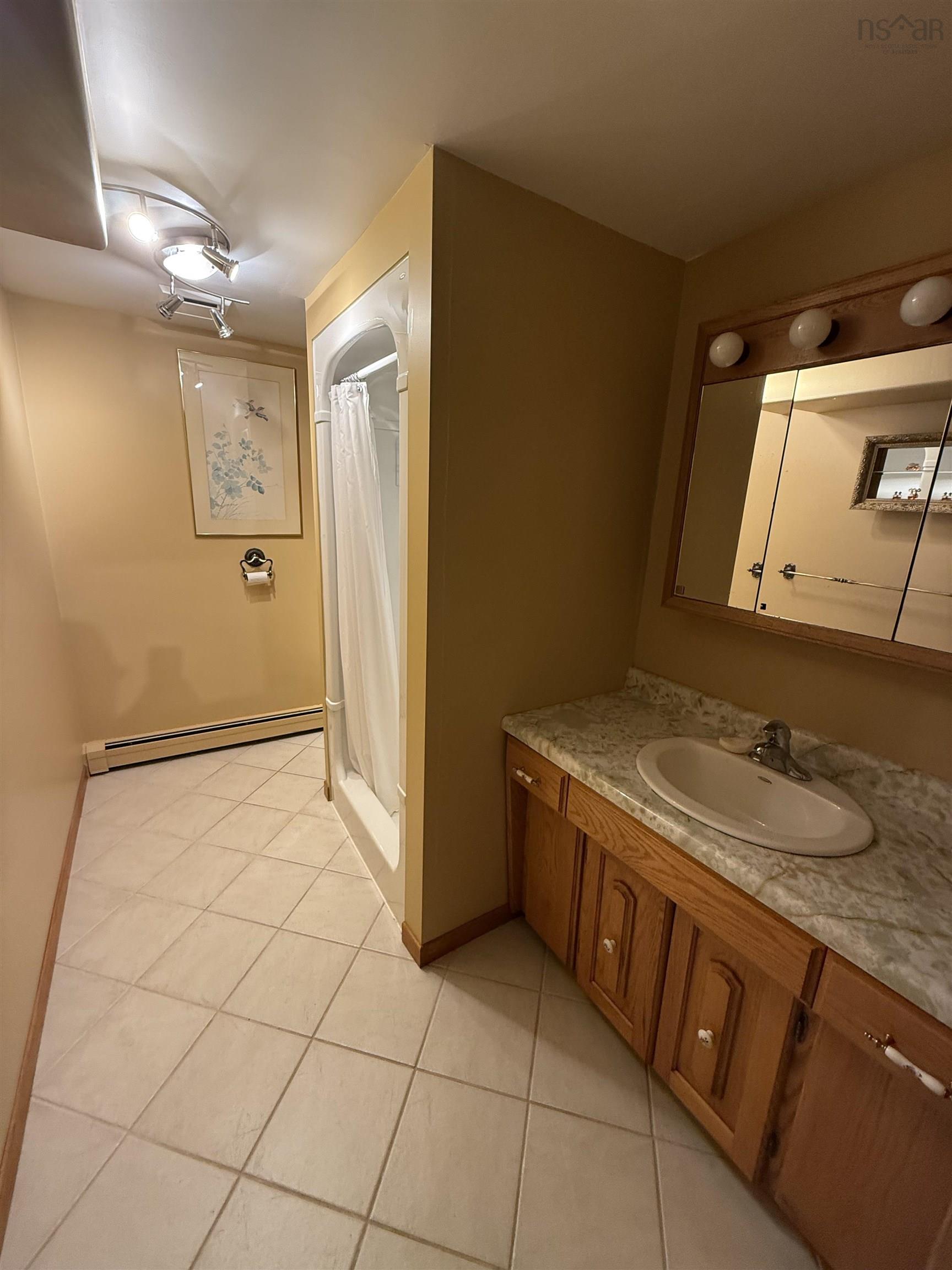 19 Eastwood Court, Cole Harbour, NS (MLS 202523921)