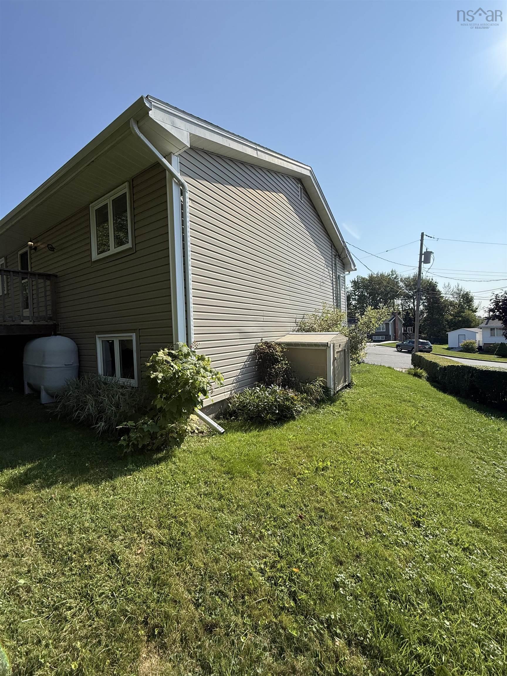 19 Eastwood Court, Cole Harbour, NS (MLS 202523921)