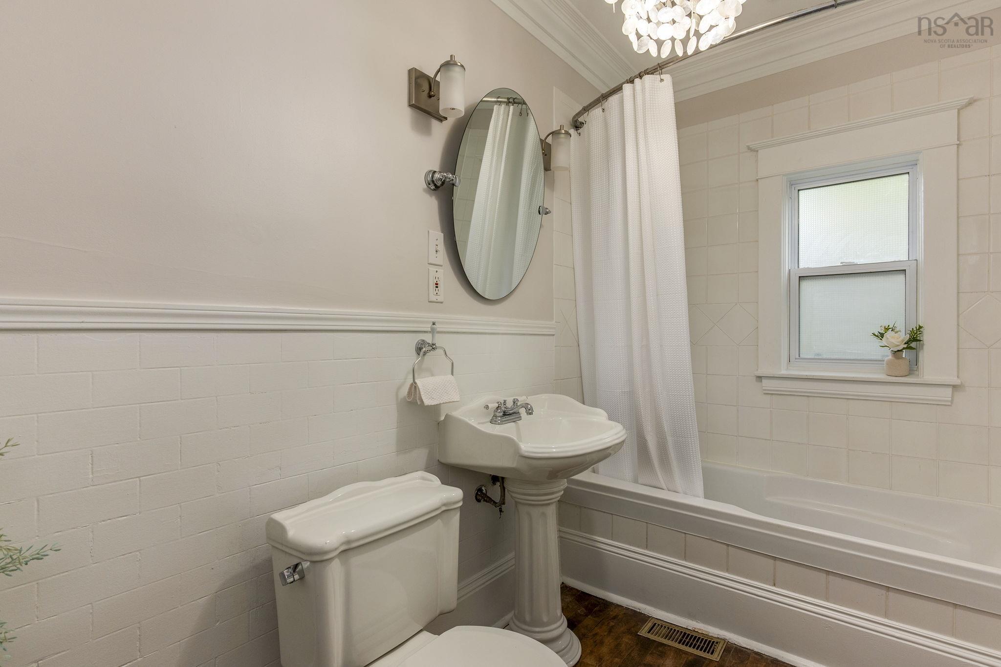 540 St Margarets Bay Road, Halifax, NS (MLS 202523928)