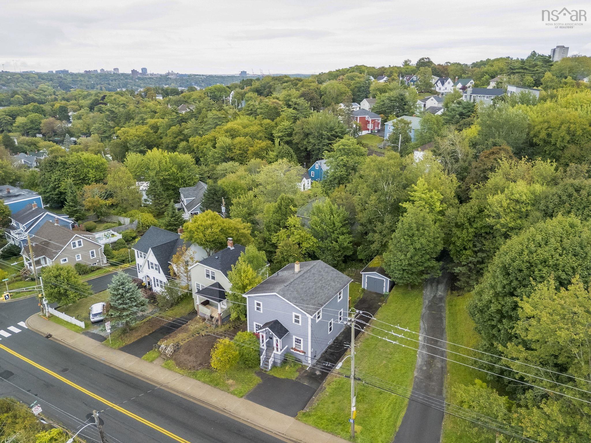 540 St Margarets Bay Road, Halifax, NS (MLS 202523928)