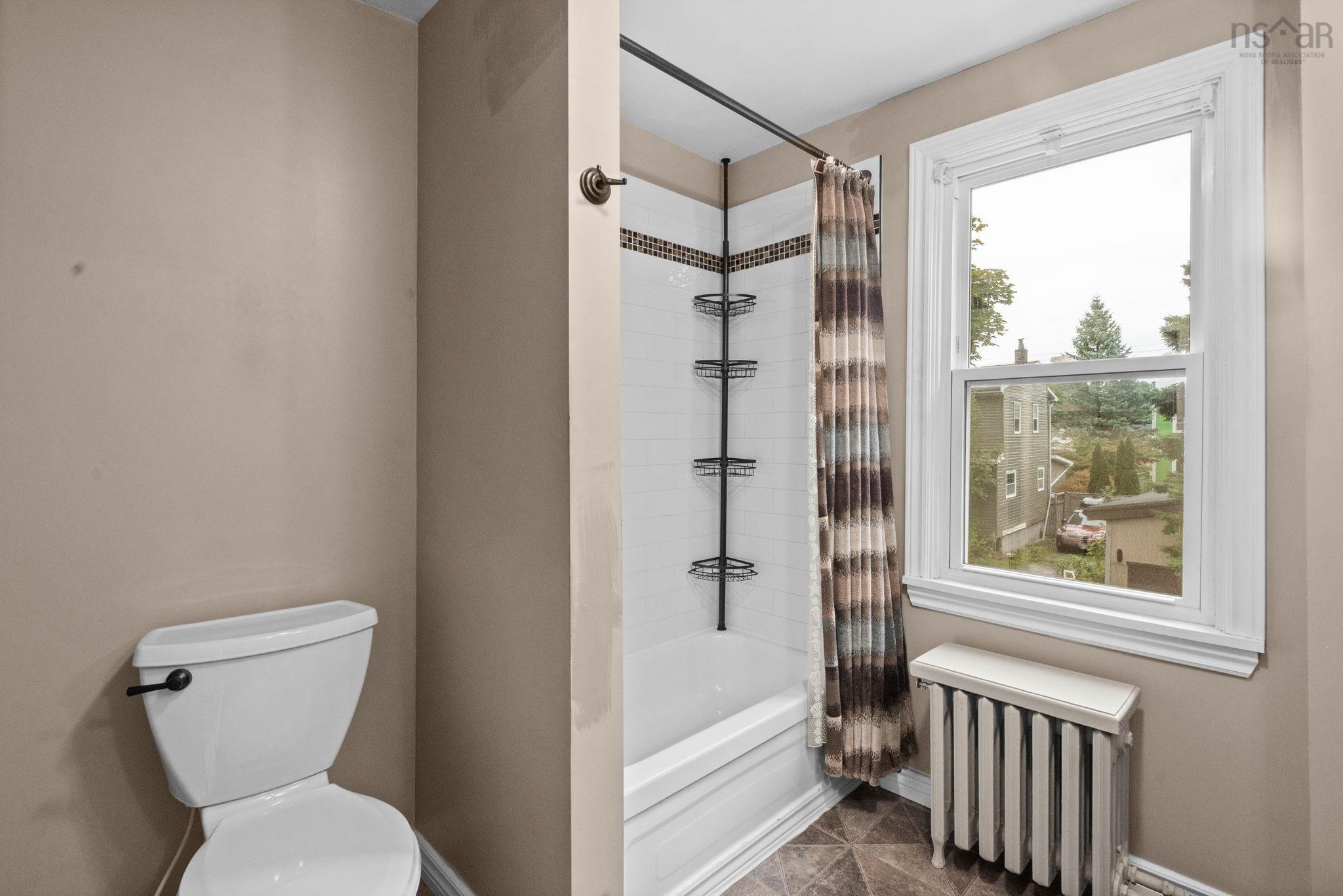 5726 Willow Street, Halifax, NS (MLS 202523945)