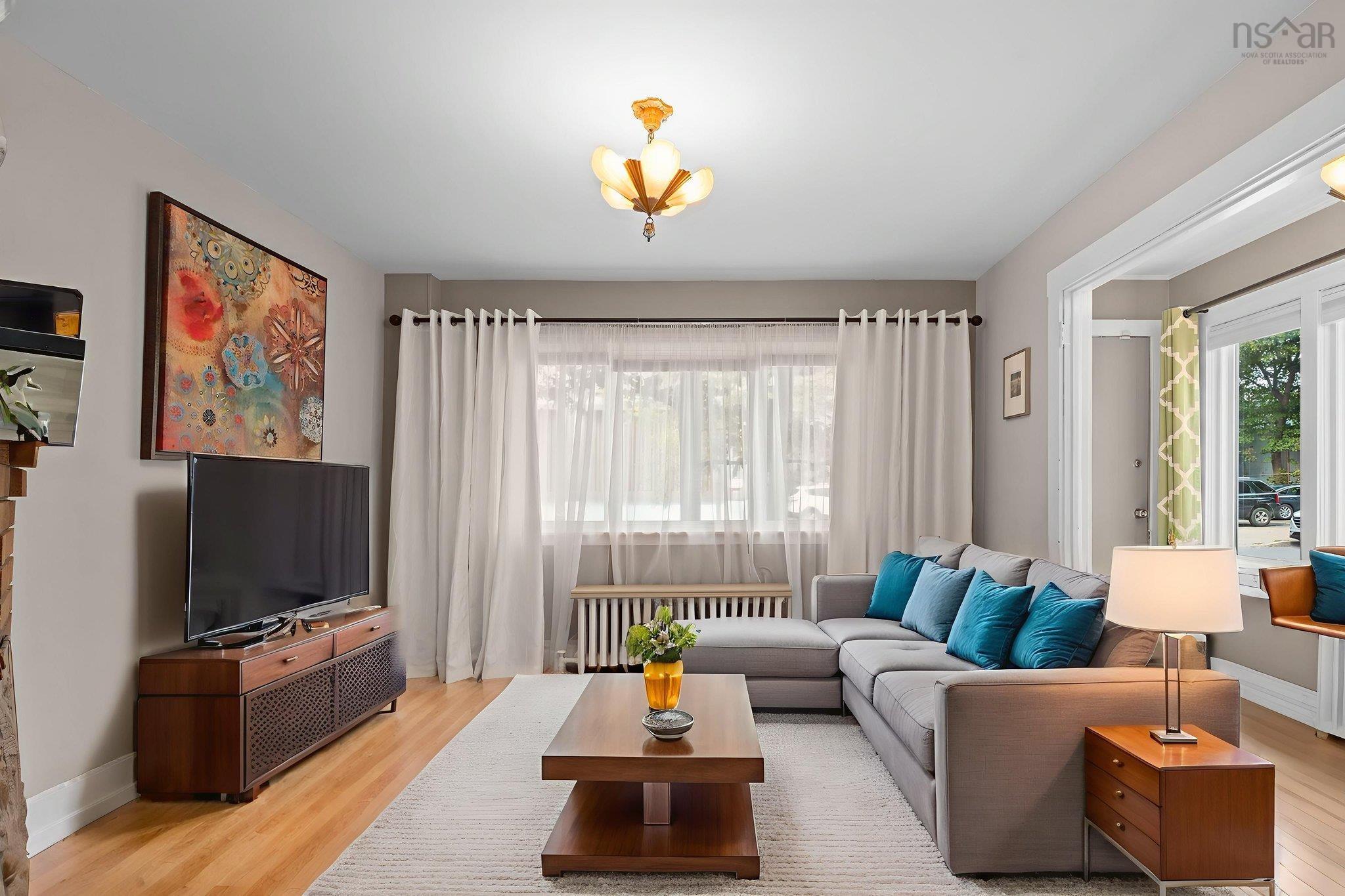 5726 Willow Street, Halifax, NS (MLS 202523945)