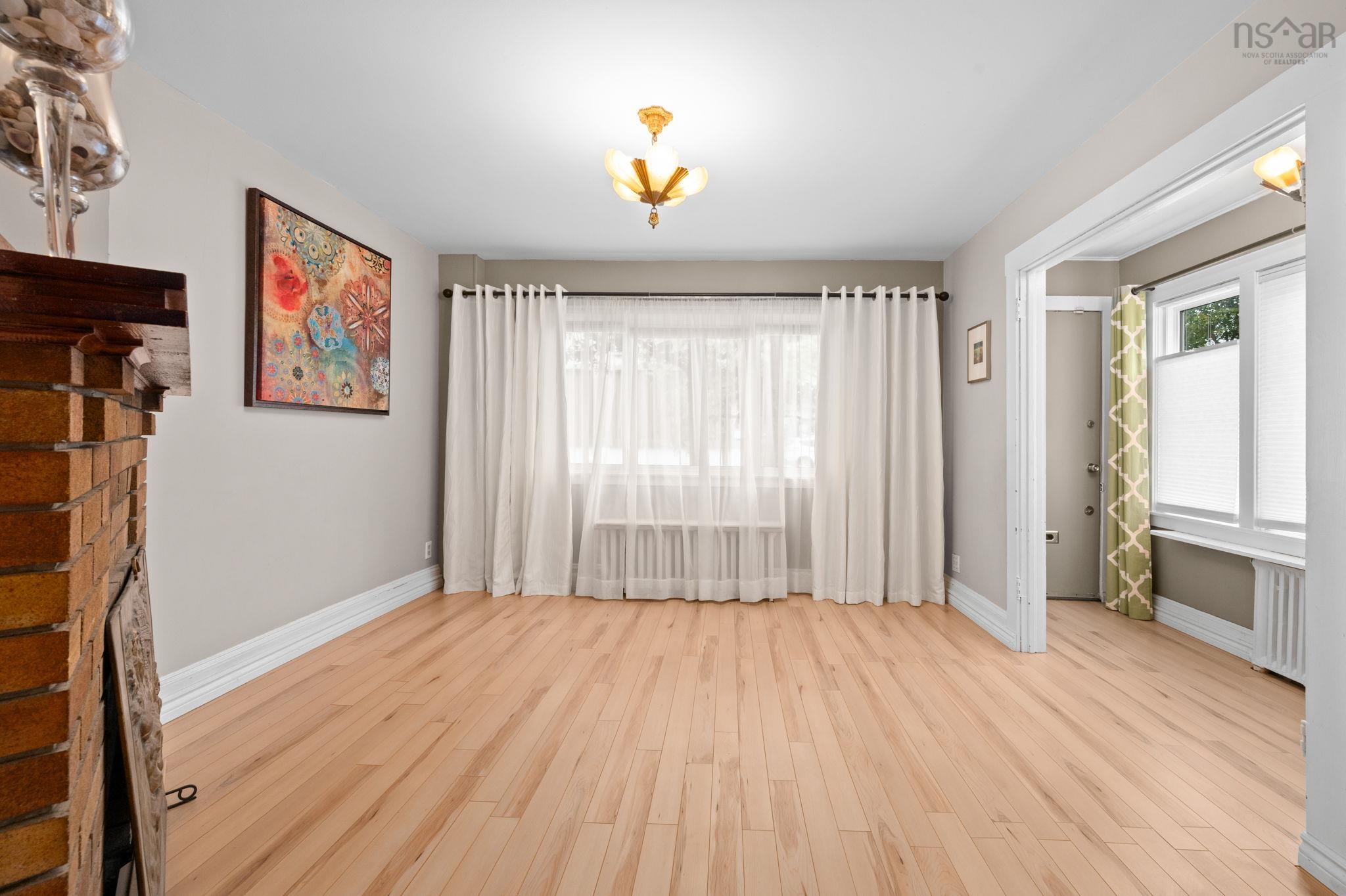 5726 Willow Street, Halifax, NS (MLS 202523945)