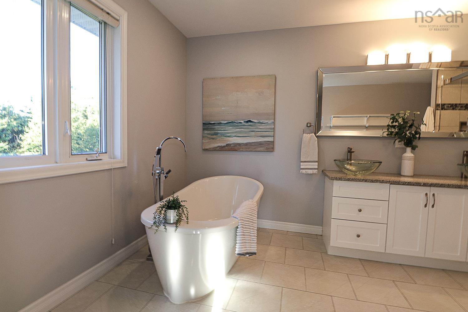 80 Stoney Beach Road, Whites Lake, NS (MLS 202524132)