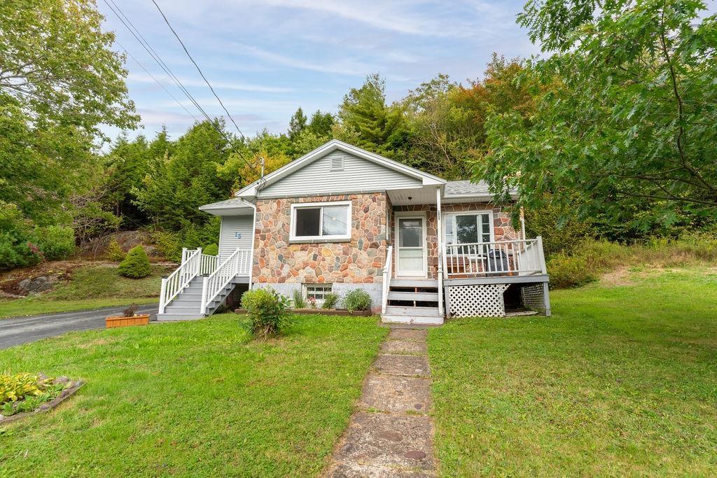 15 Breezy Lane, Lake Echo, NS (MLS® 202524156)