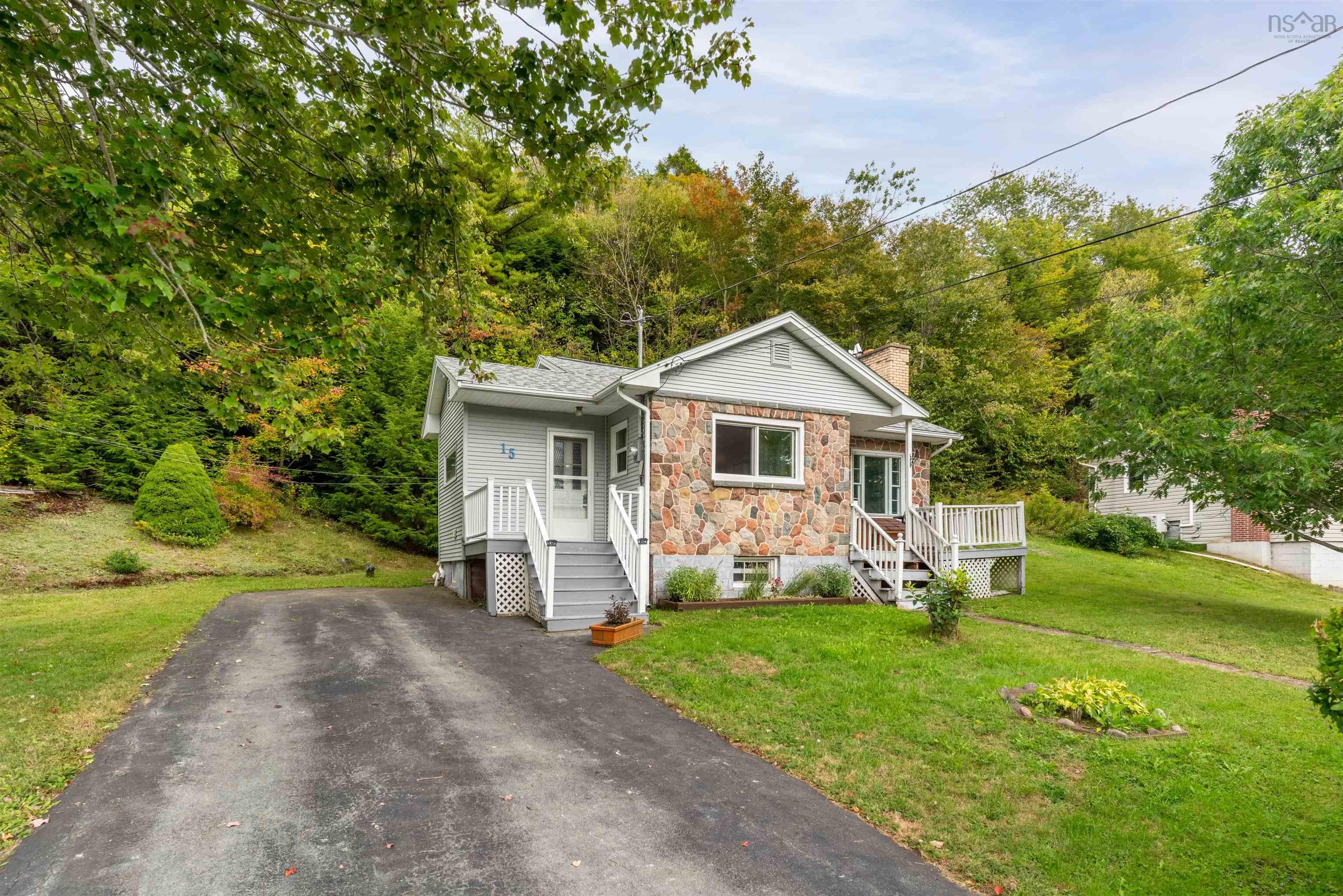 15 Breezy Lane, Lake Echo, NS (MLS® 202524156)