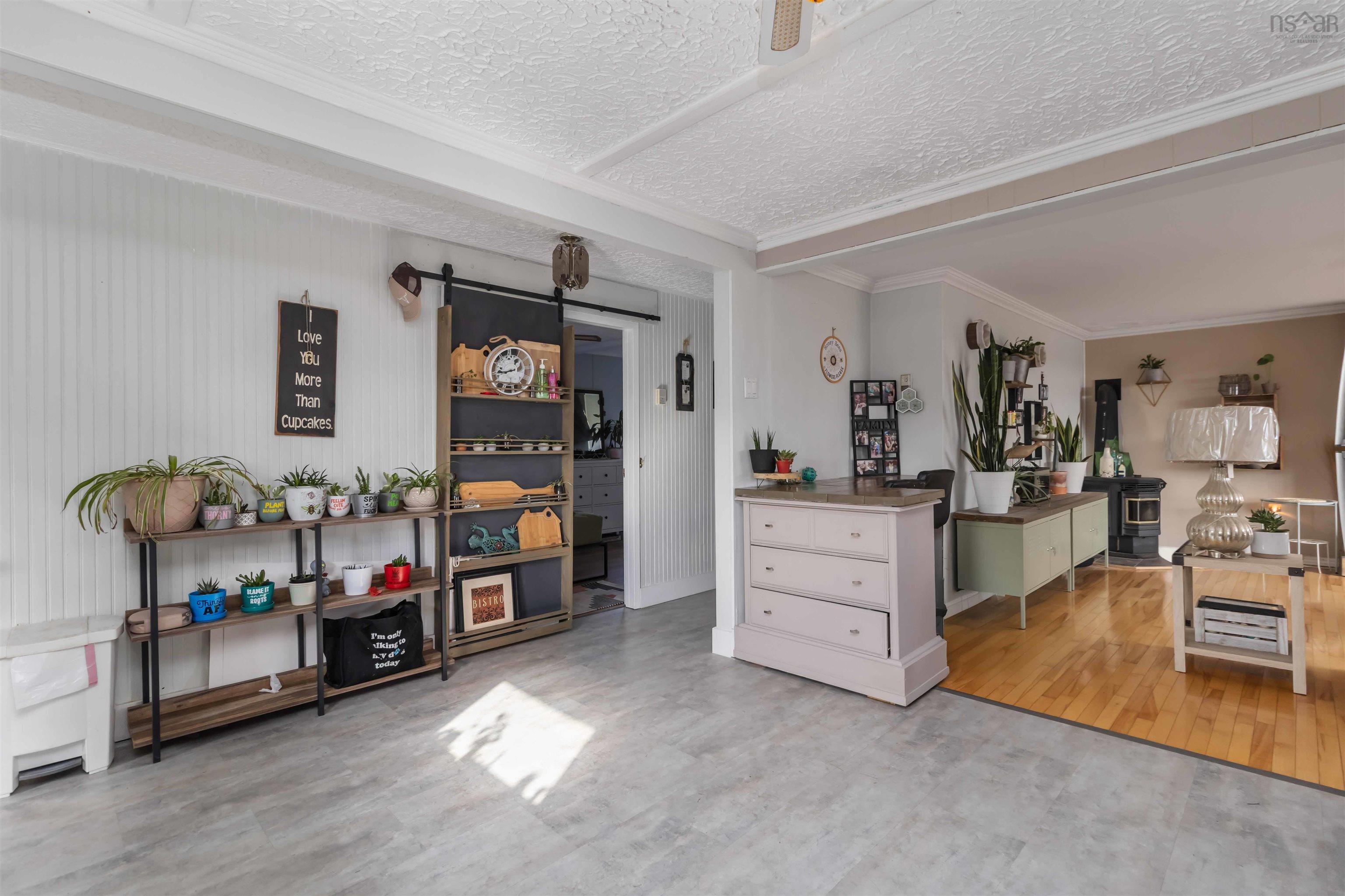 21 Littles Road, Terence Bay, NS (MLS 202524158)