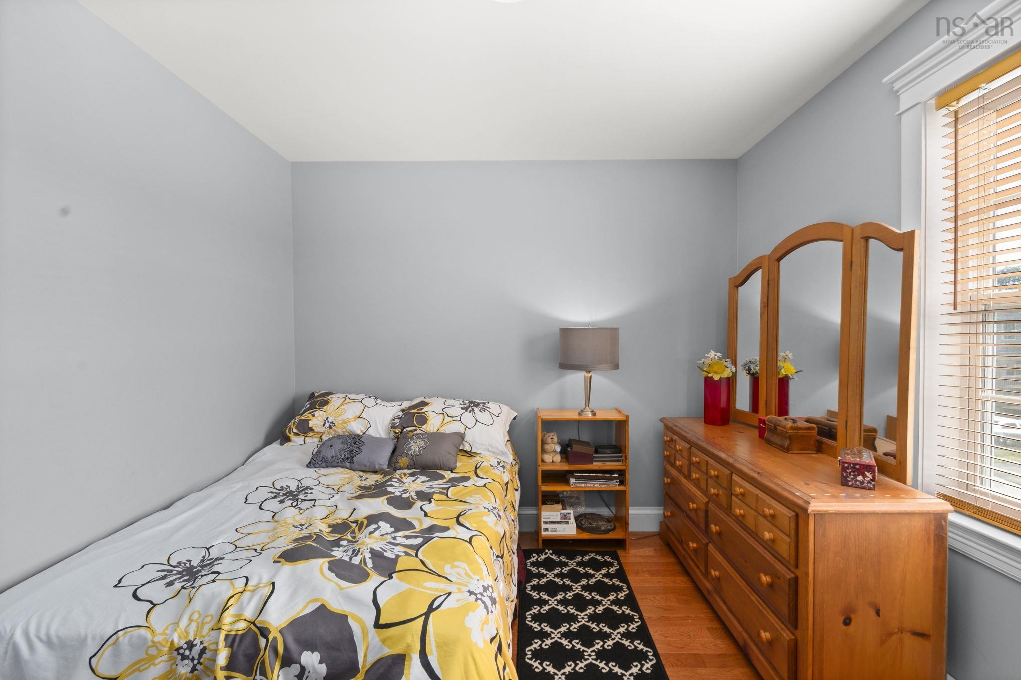 25 Middle Street, Dartmouth, NS (MLS 202524159)