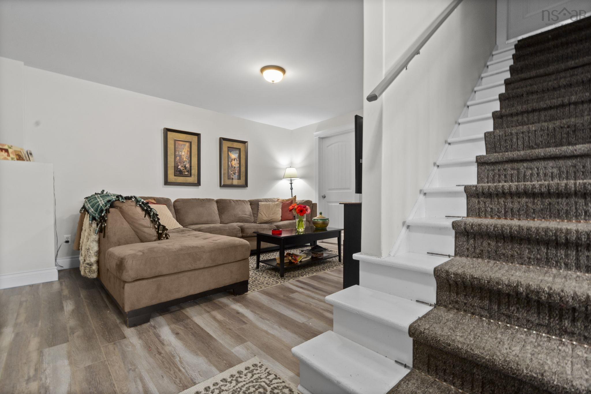 25 Middle Street, Dartmouth, NS (MLS 202524159)