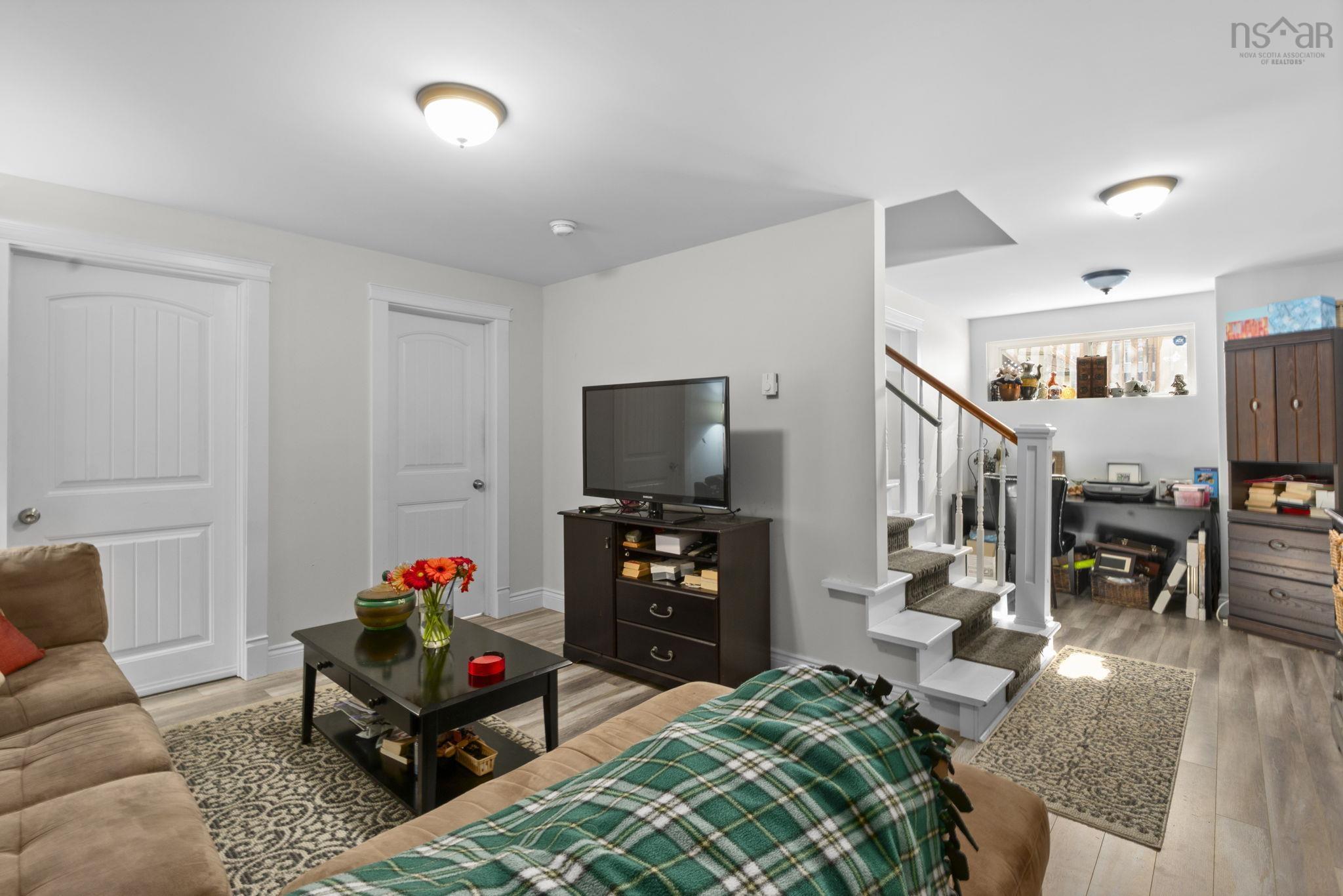 25 Middle Street, Dartmouth, NS (MLS 202524159)