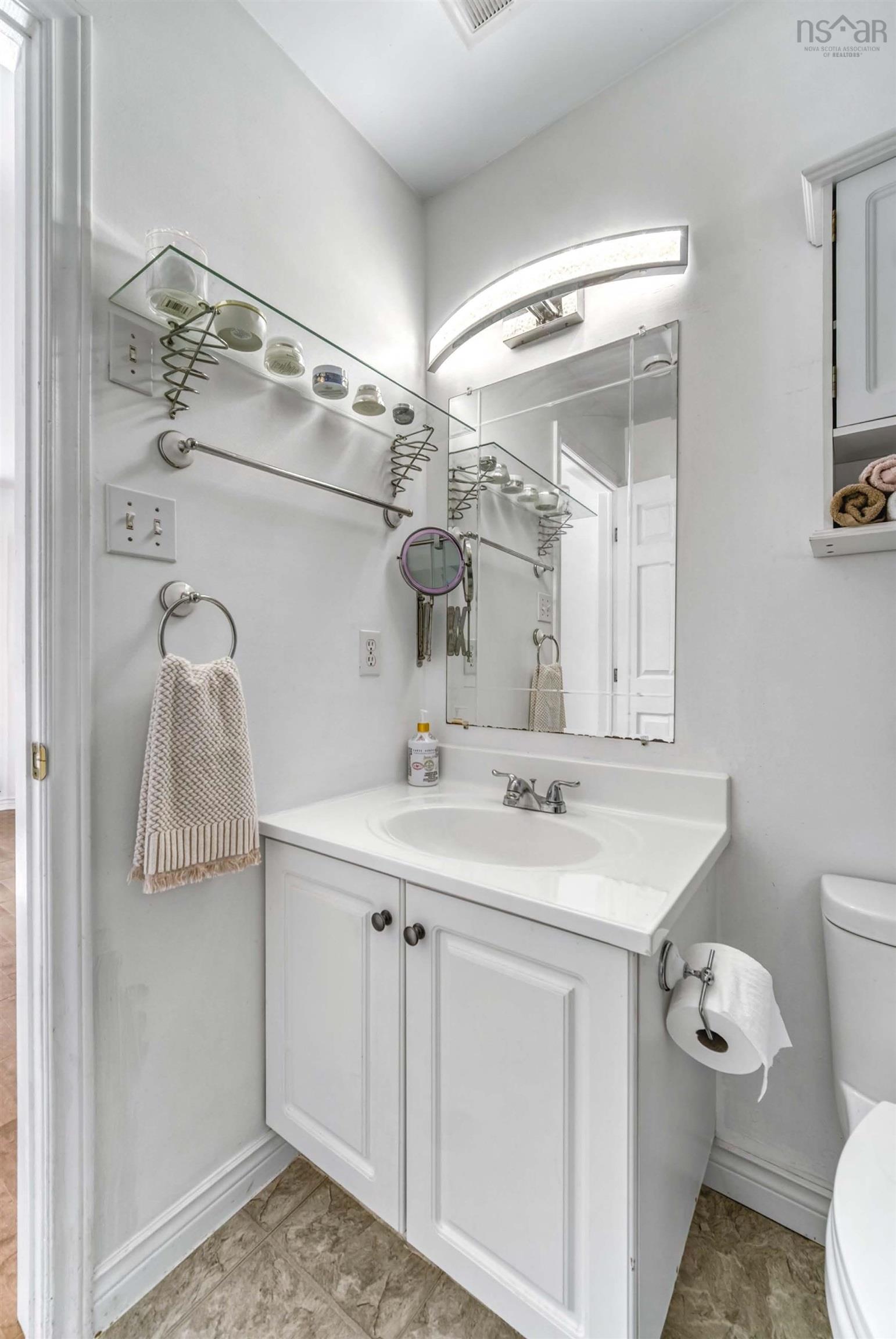 77 Amin Street, Bedford, NS (MLS 202524202)